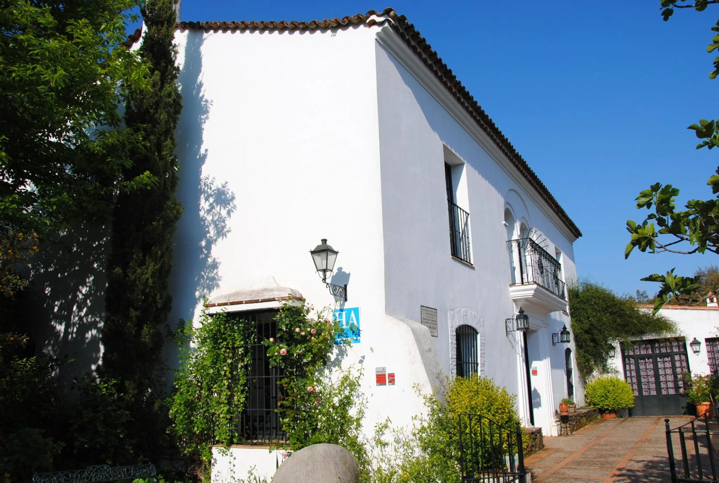 Property building in Finca Valbono Apartamentos Rurales y Hotel