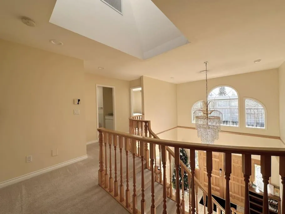 Property building in Super Cosy 8Bed & 6Bath in Vancouver heart near to airport and DownTown