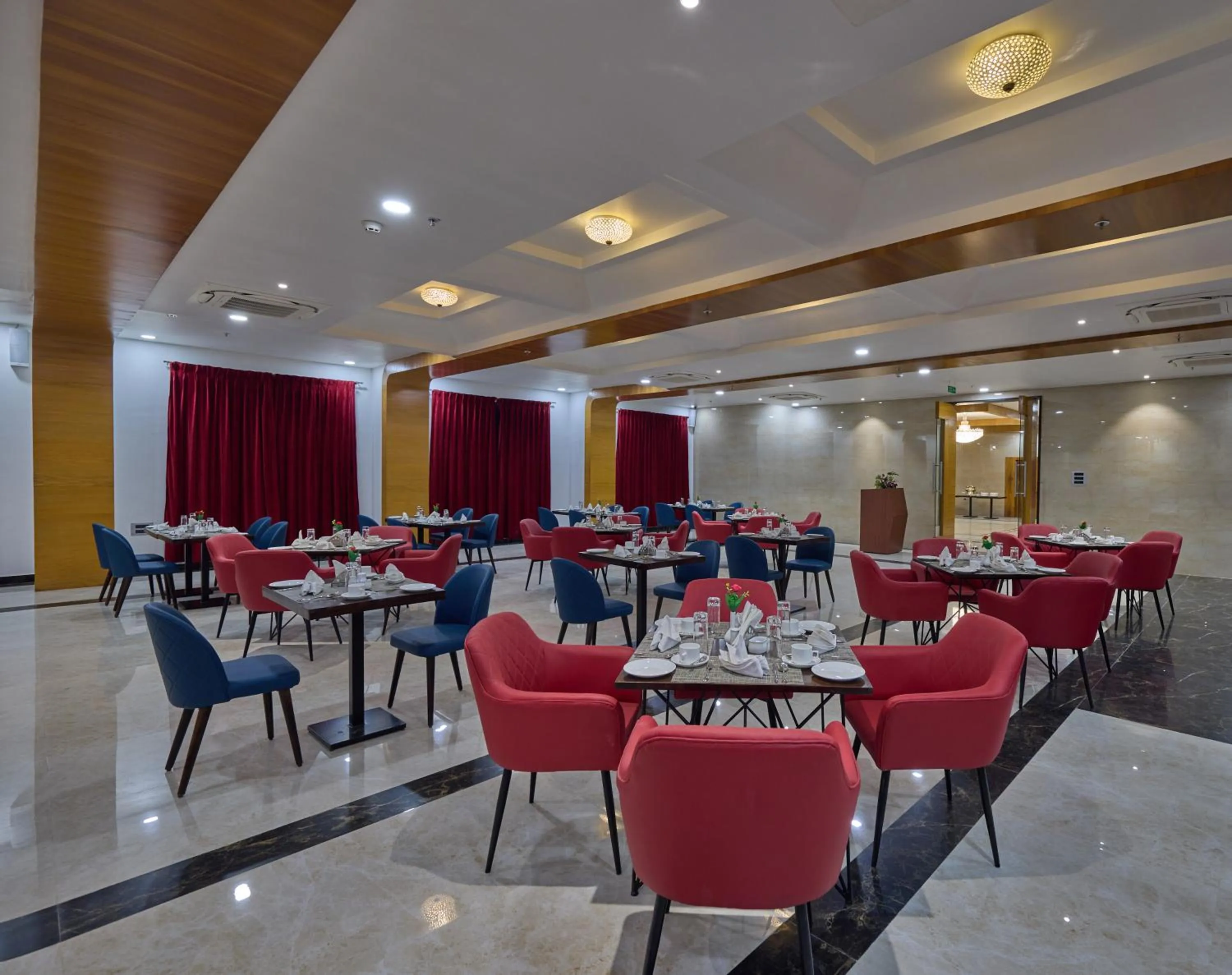 Restaurant/places to eat in Golden Tulip Tirupati