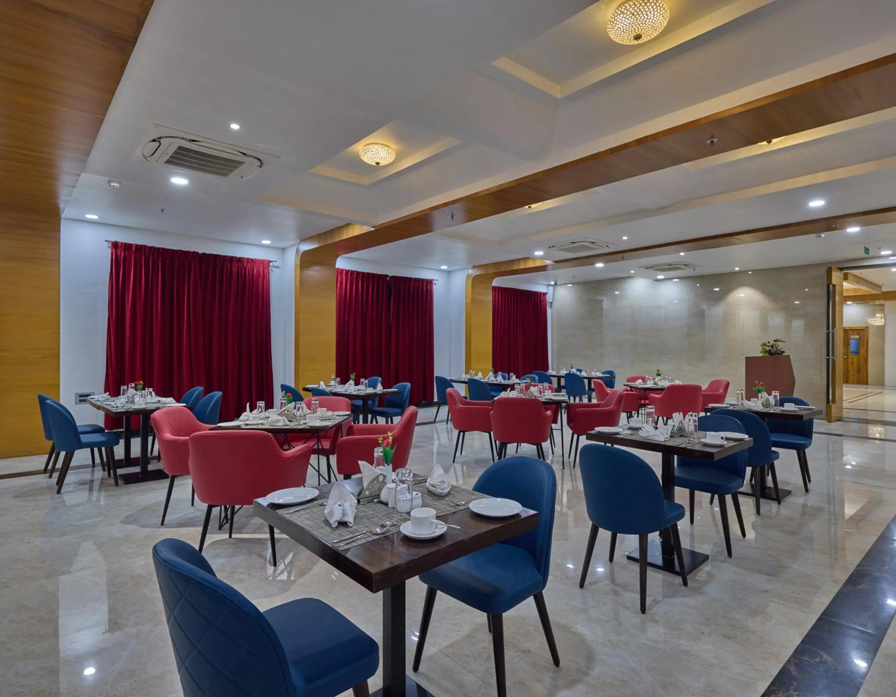 Restaurant/places to eat in Golden Tulip Tirupati