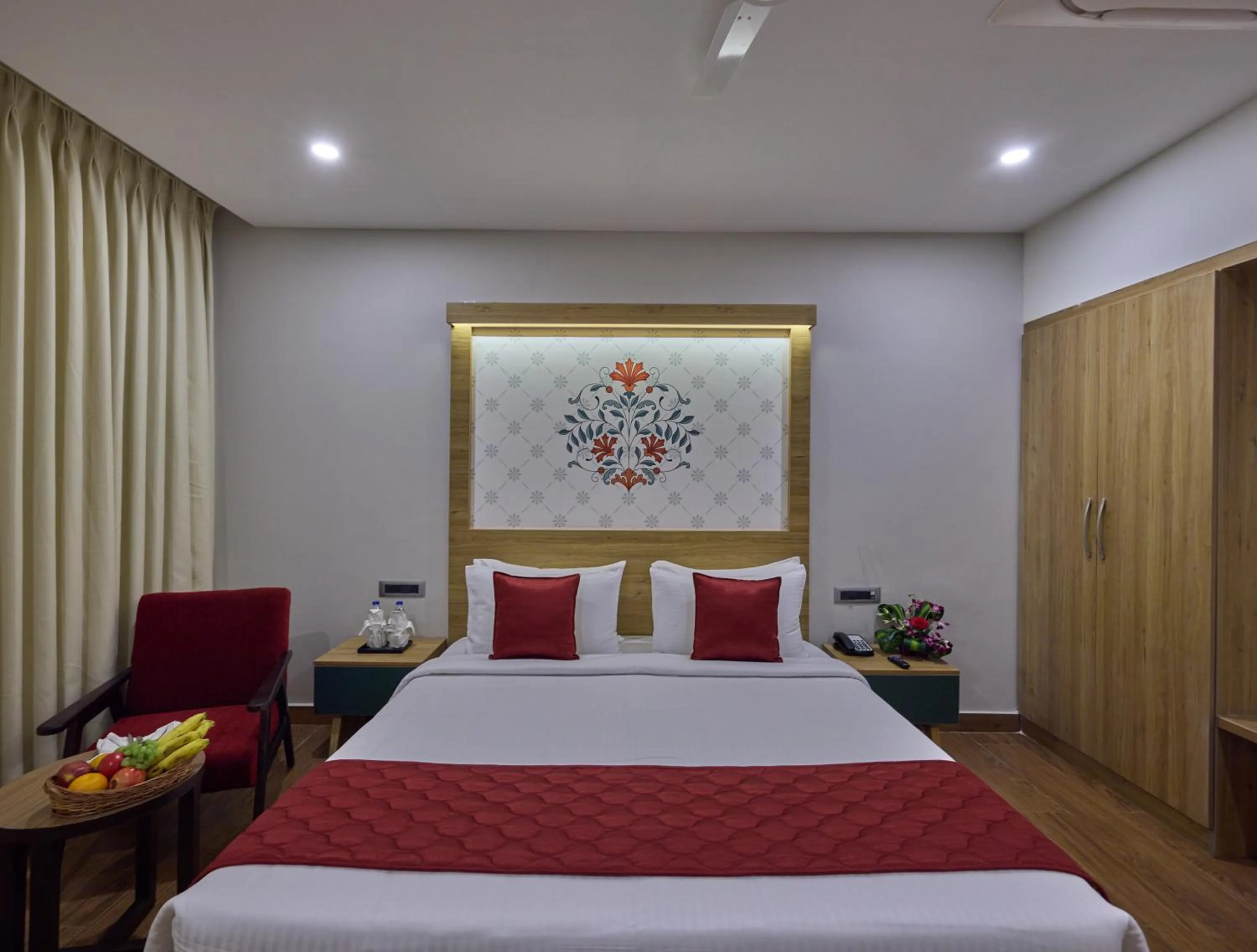 Bed in Golden Tulip Tirupati