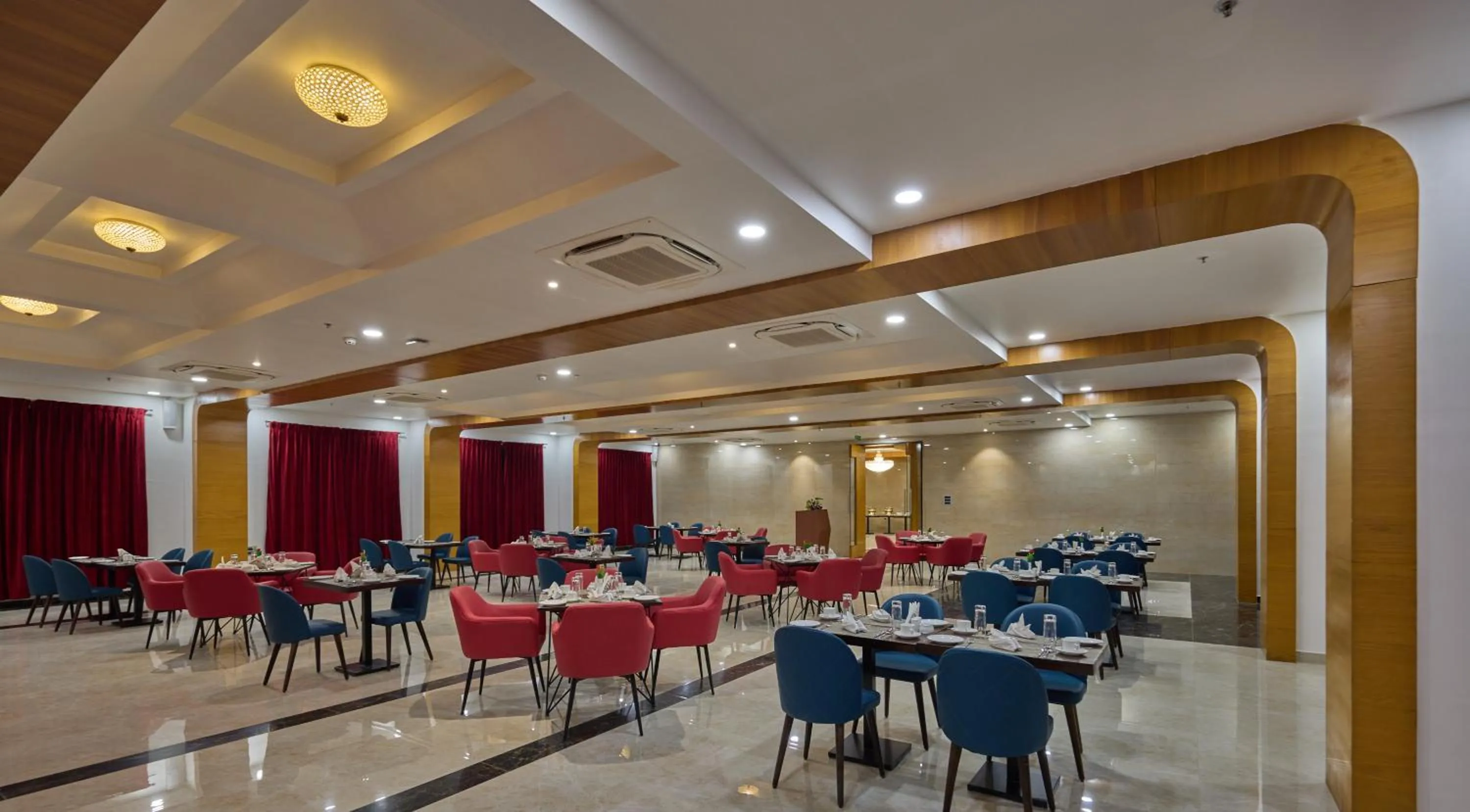 Restaurant/places to eat in Golden Tulip Tirupati