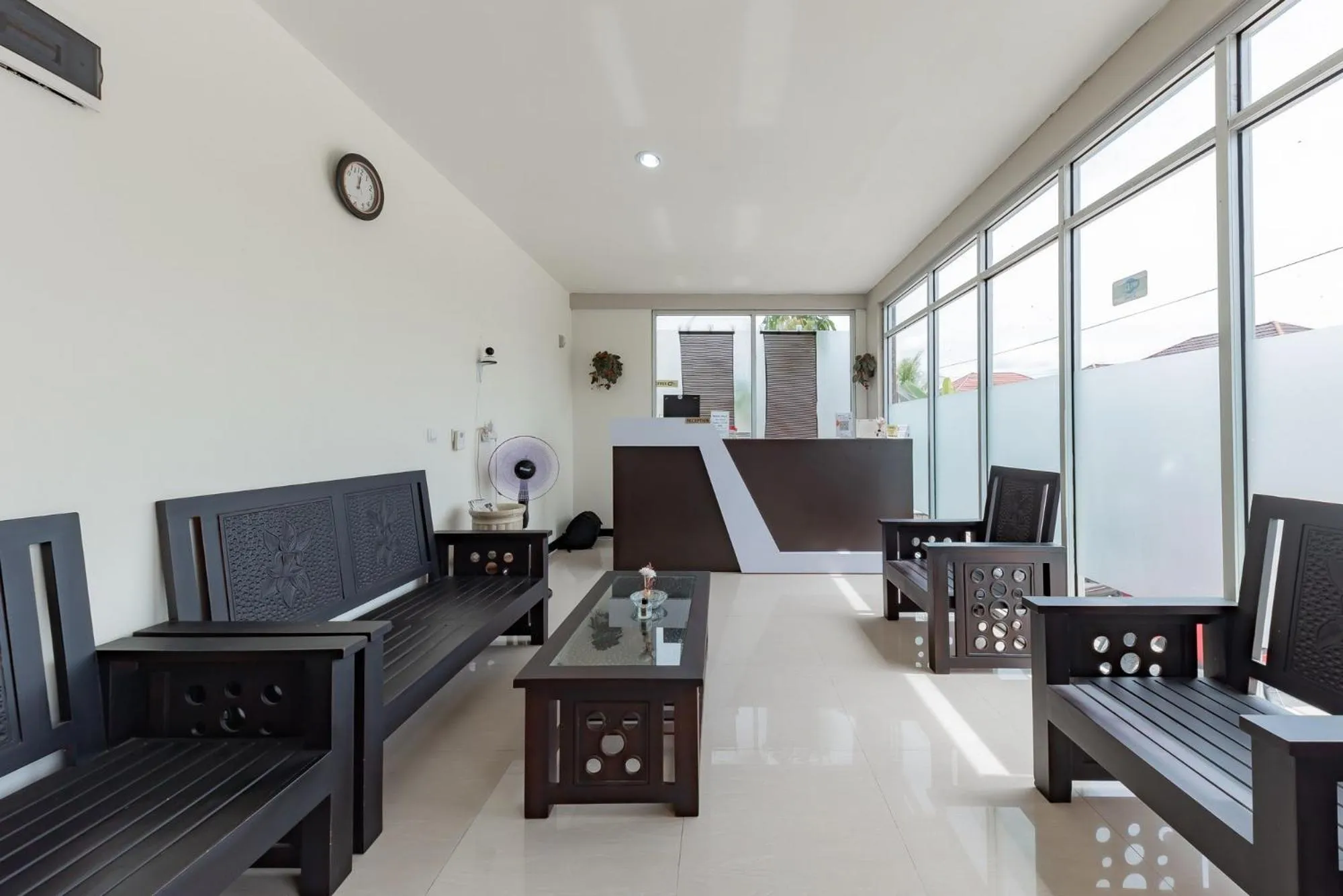 Lobby or reception in Urbanview Hotel Diamond Malai Permata near Universitas Palangkaraya