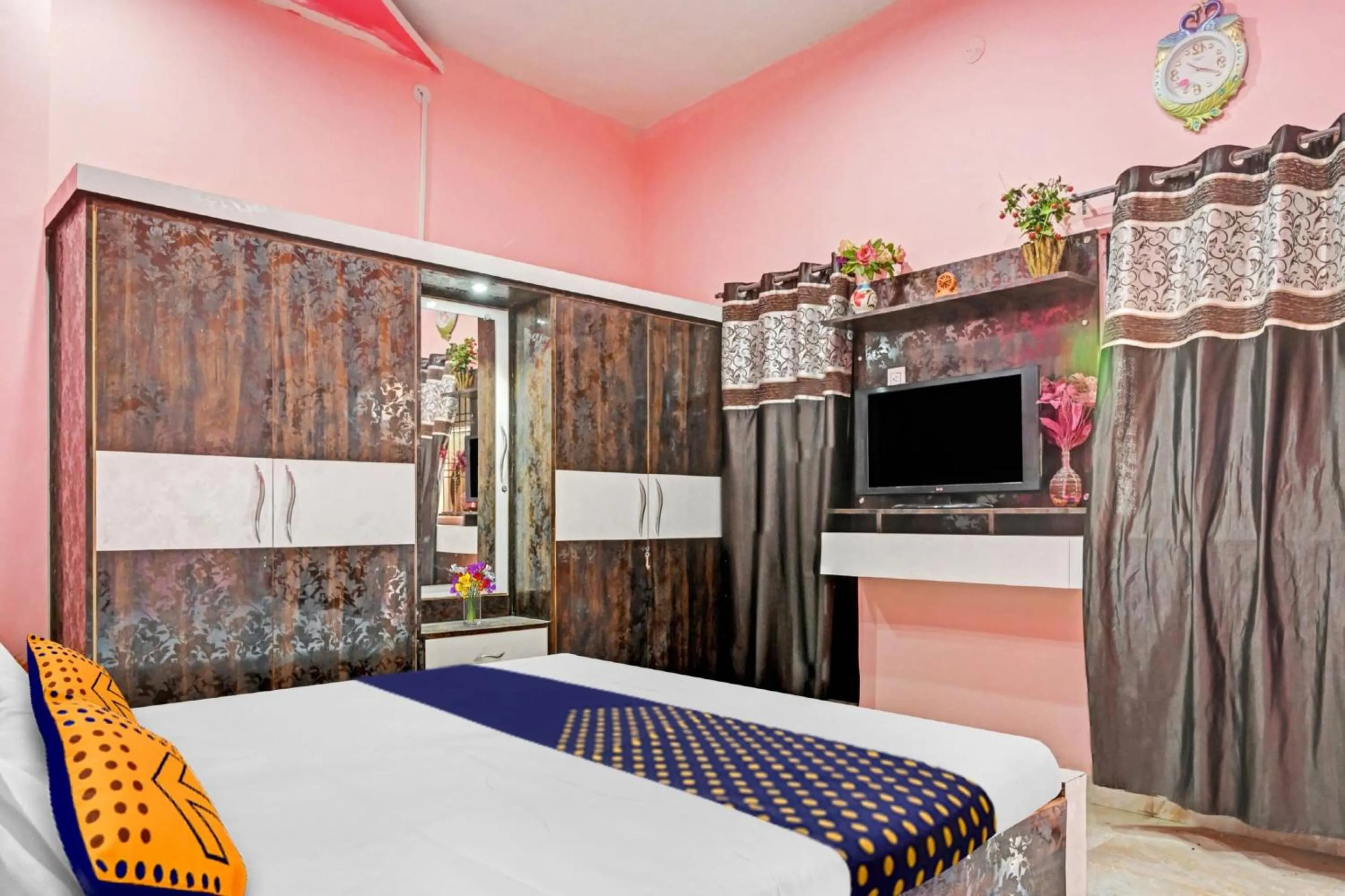 Bedroom, Bed in HOTEL O MAA NARMADA