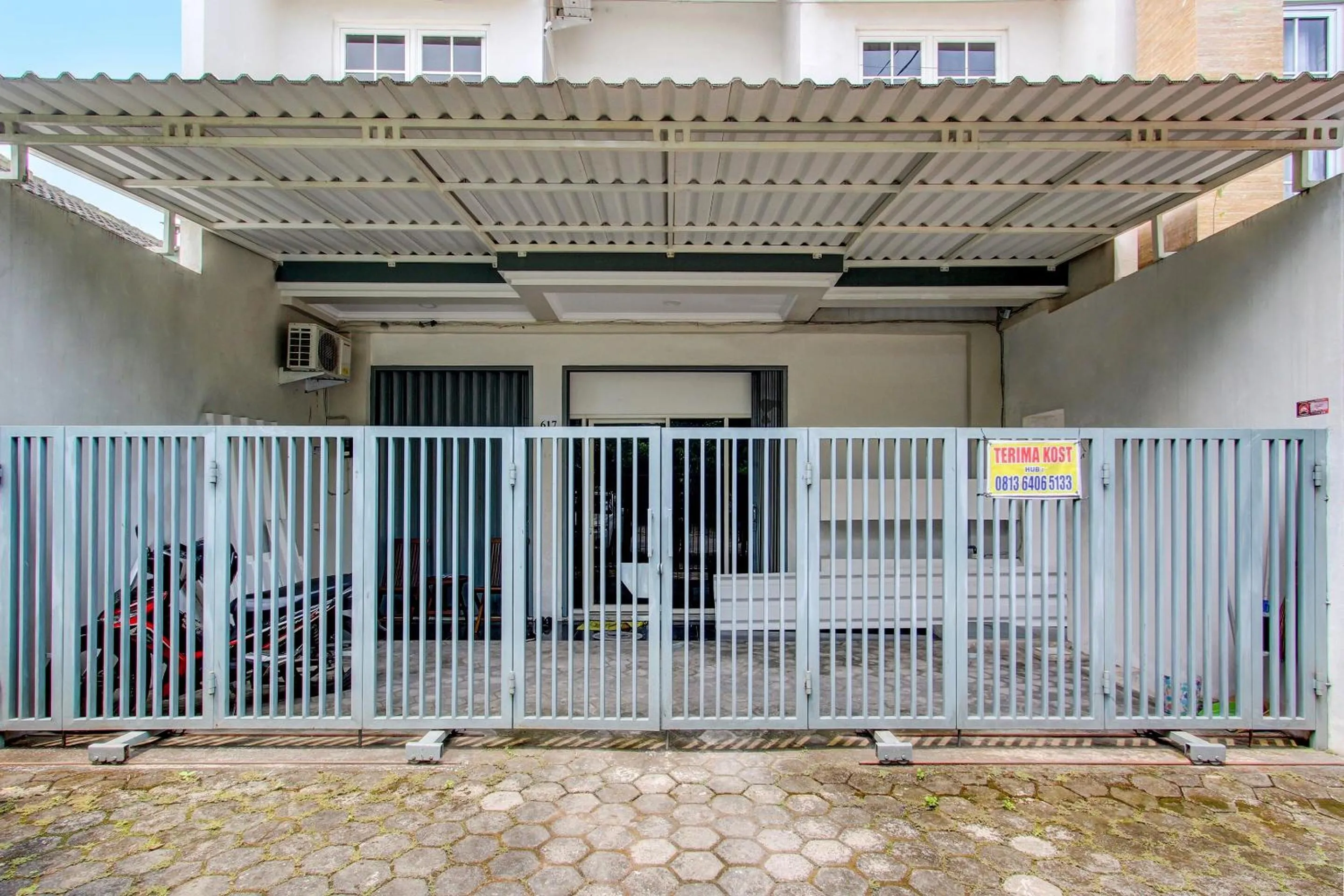 Facade/entrance in OYO 92479 Pasadena House