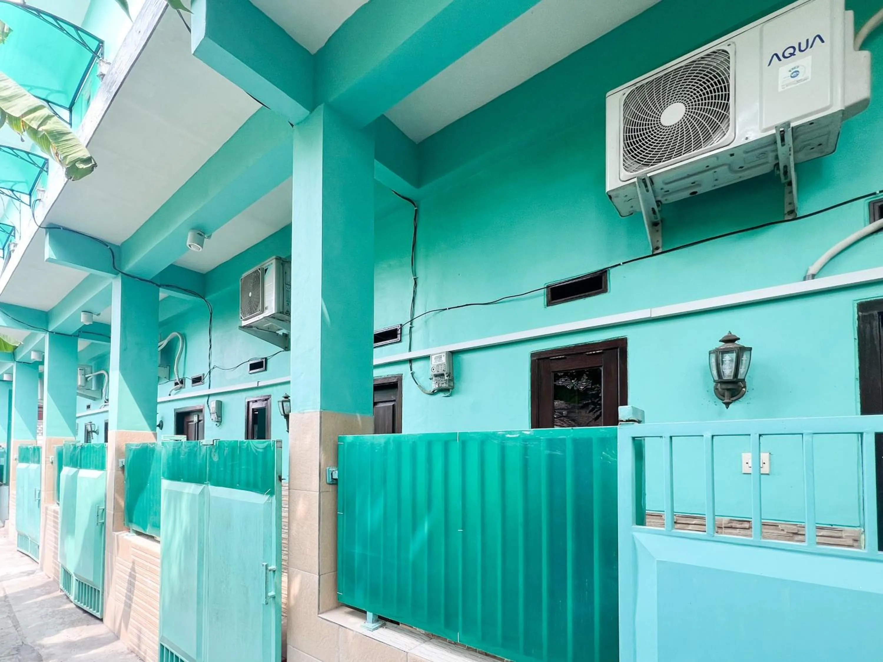 Property building in RedDoorz near Sunrise Mall Mojokerto