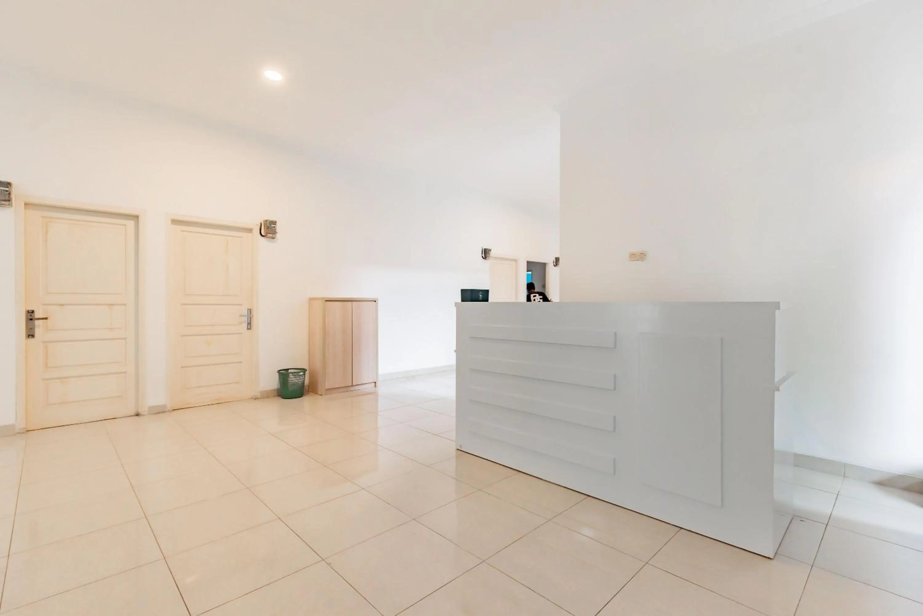 Lobby or reception in Urbanview Hotel Sabar Residence CSB Mall