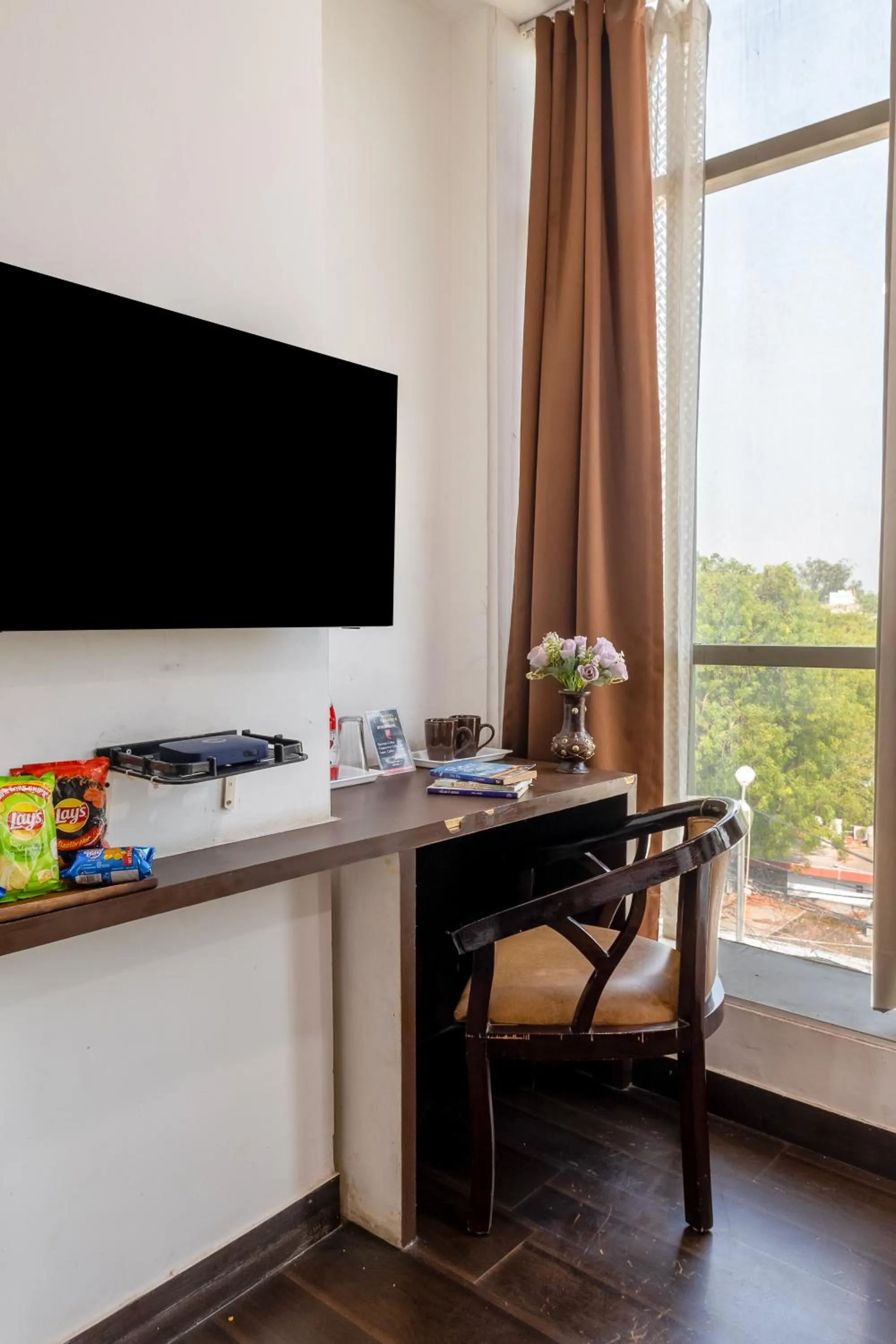 Hotel Tashree Near T3 - Free Airport Drop