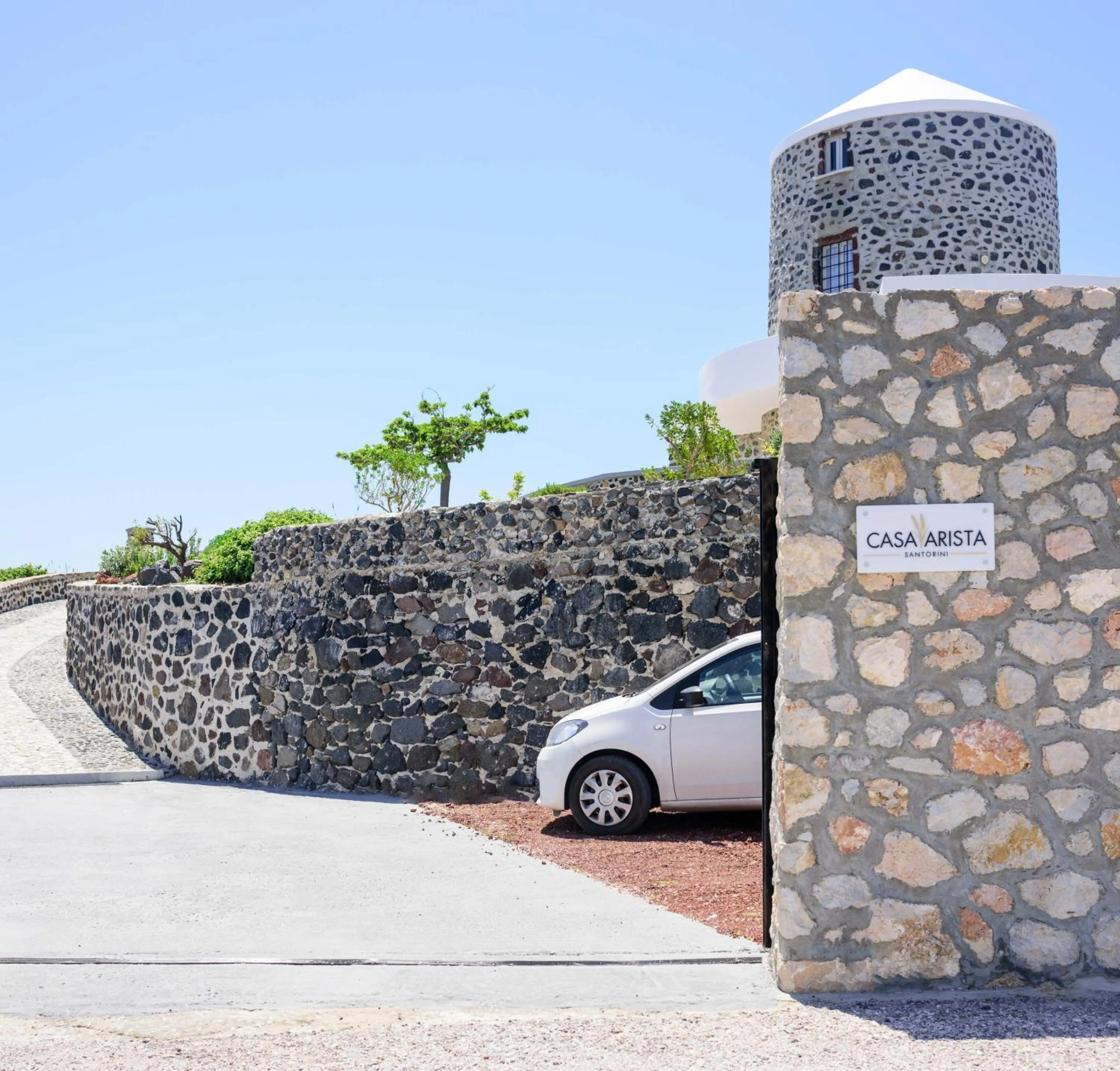 Property building in CASA ARISTA