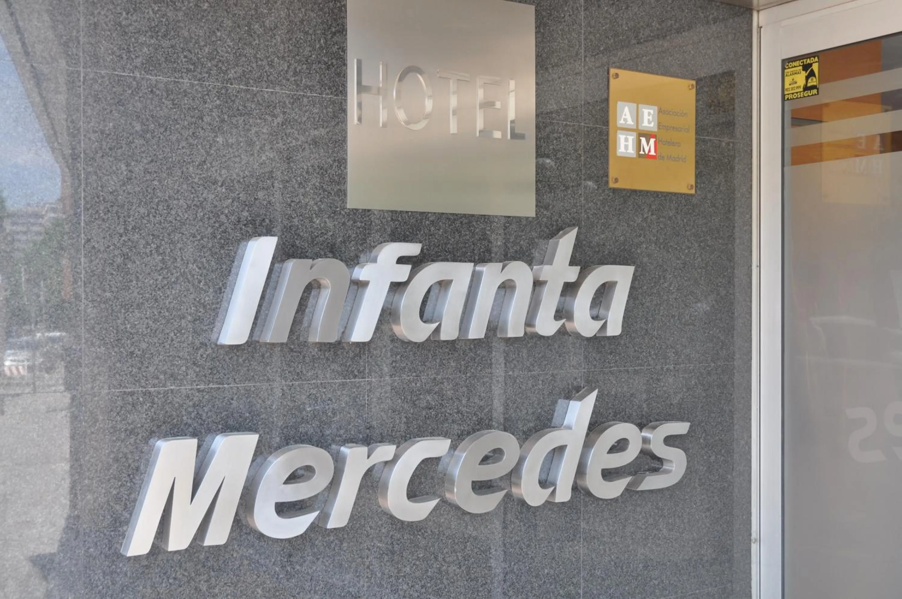 Property logo or sign in Infanta Mercedes