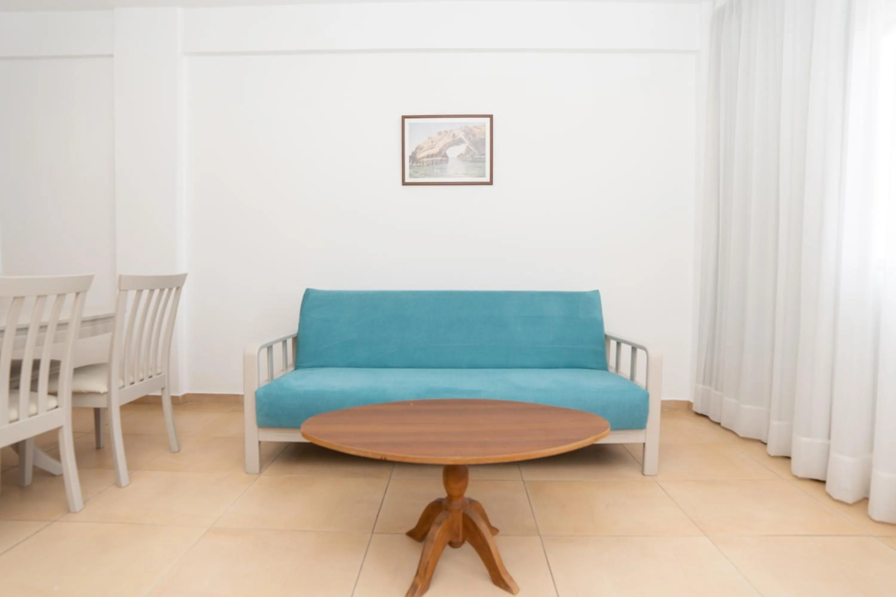 Living room in Flora Hotel Apartments