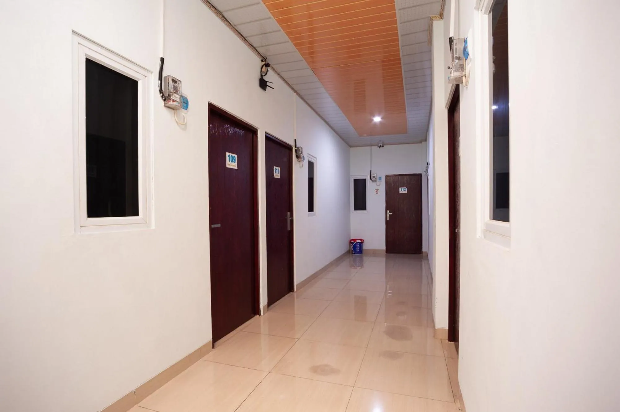 Property building in Urbanview My Home Ciracas by RedDoorz