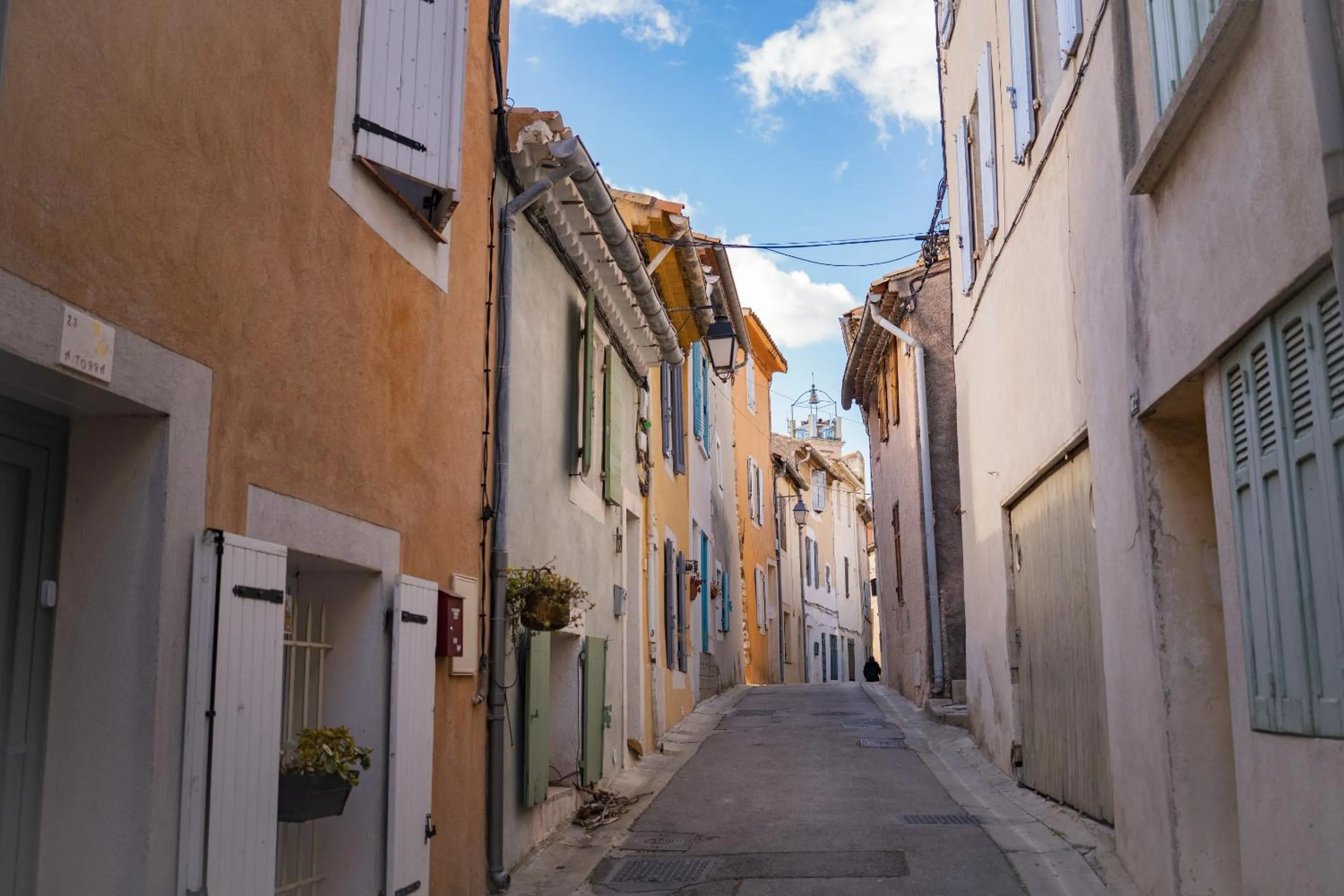 Neighbourhood in SOUS LES PLATANES