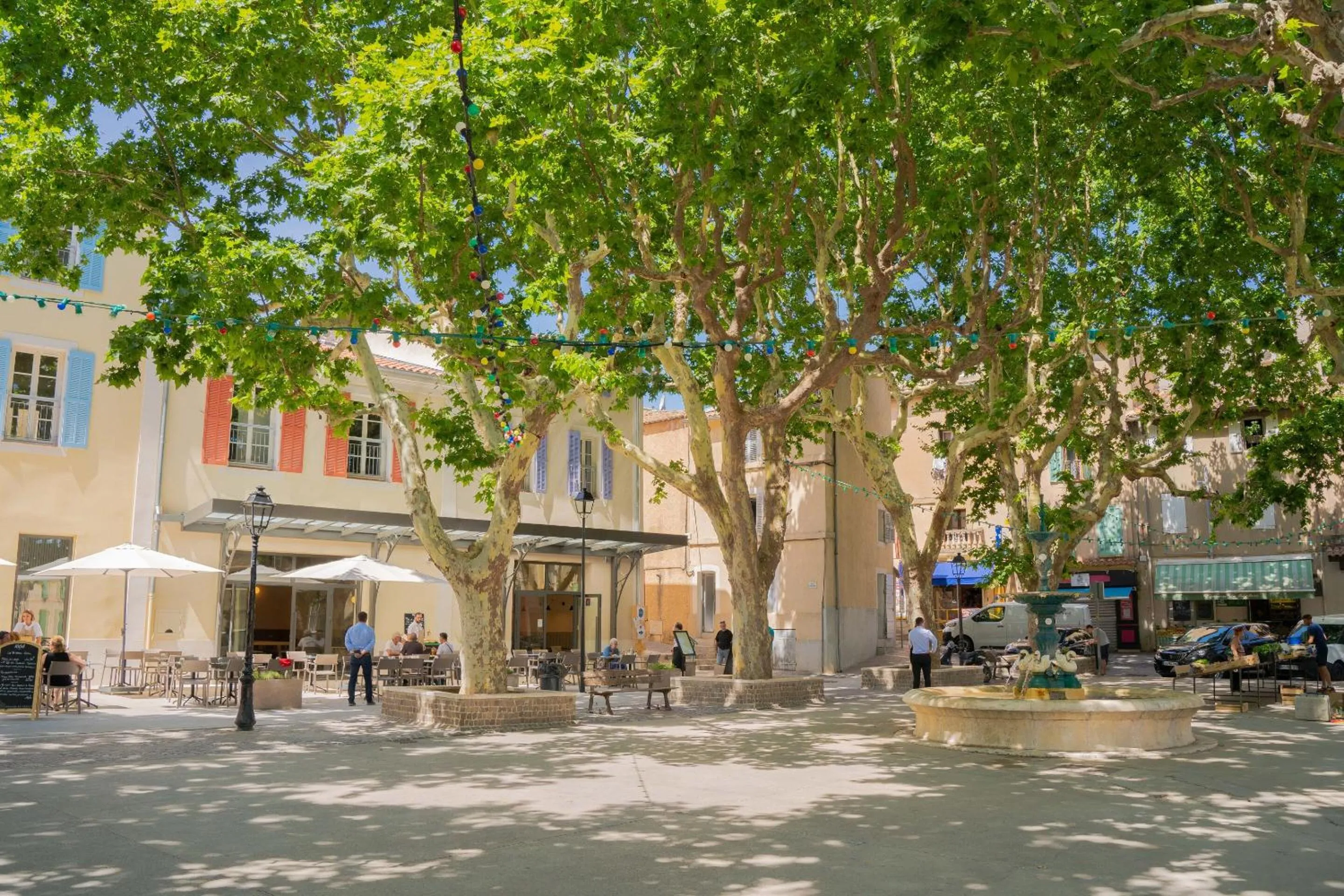 Neighbourhood in SOUS LES PLATANES