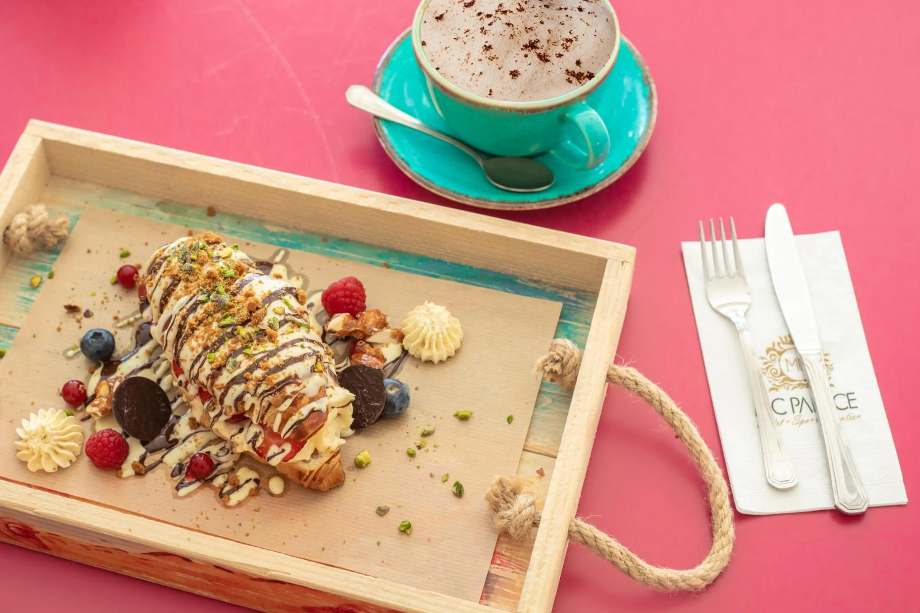 Restaurant/places to eat in Mc Palace Hotel Spa & Convention