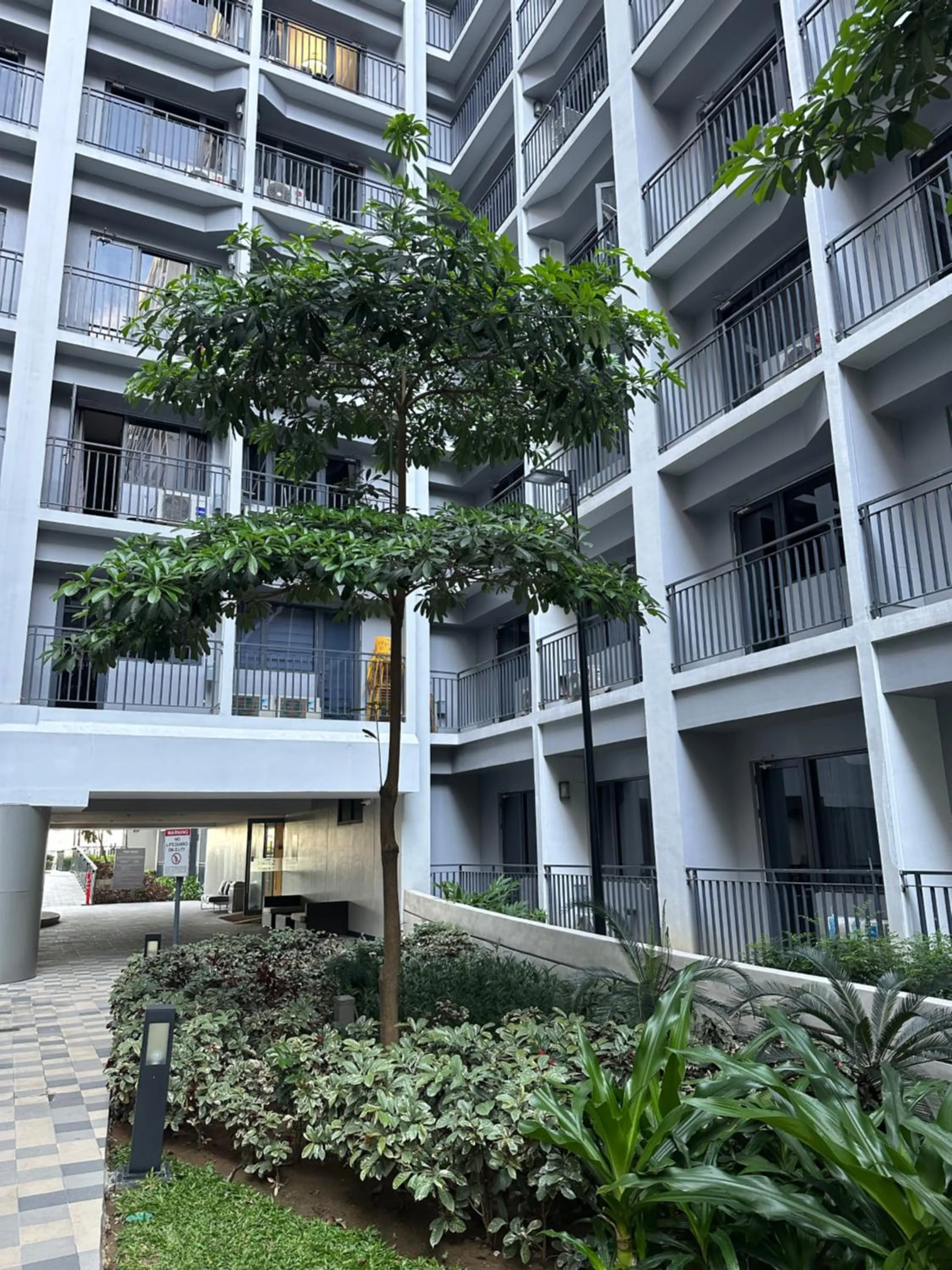 Homey Condo by the Bay