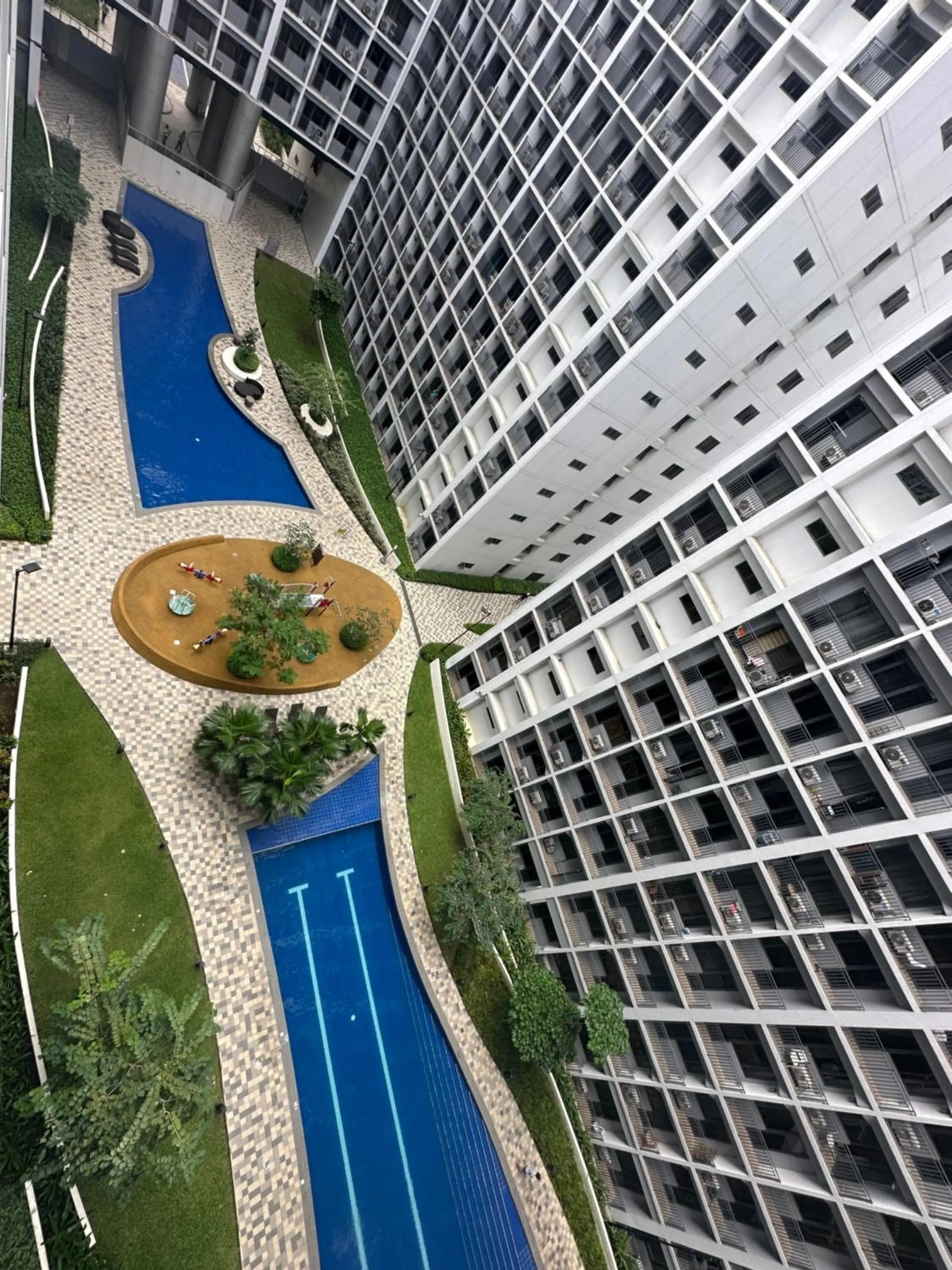 Homey Condo by the Bay