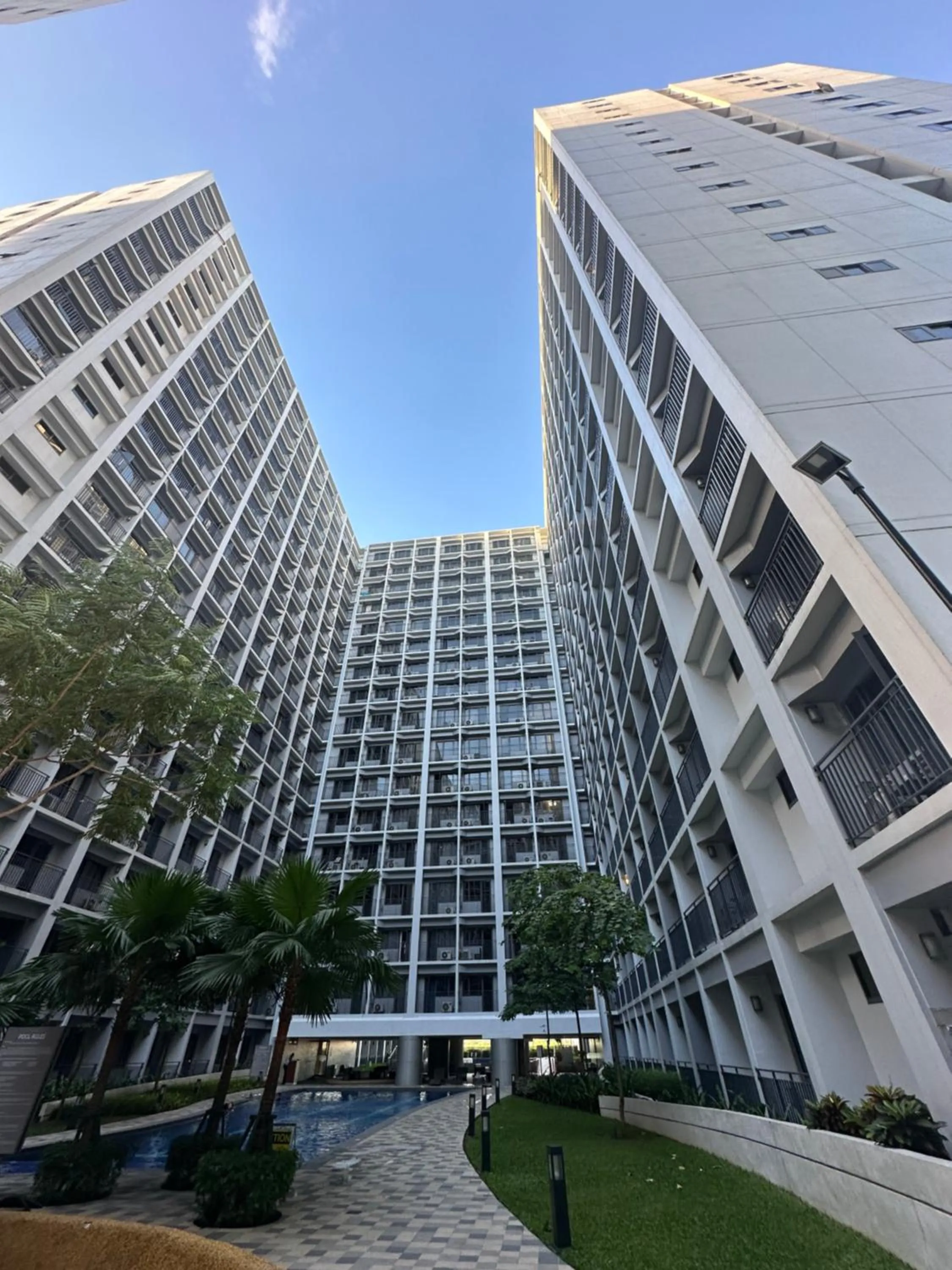 Homey Condo by the Bay