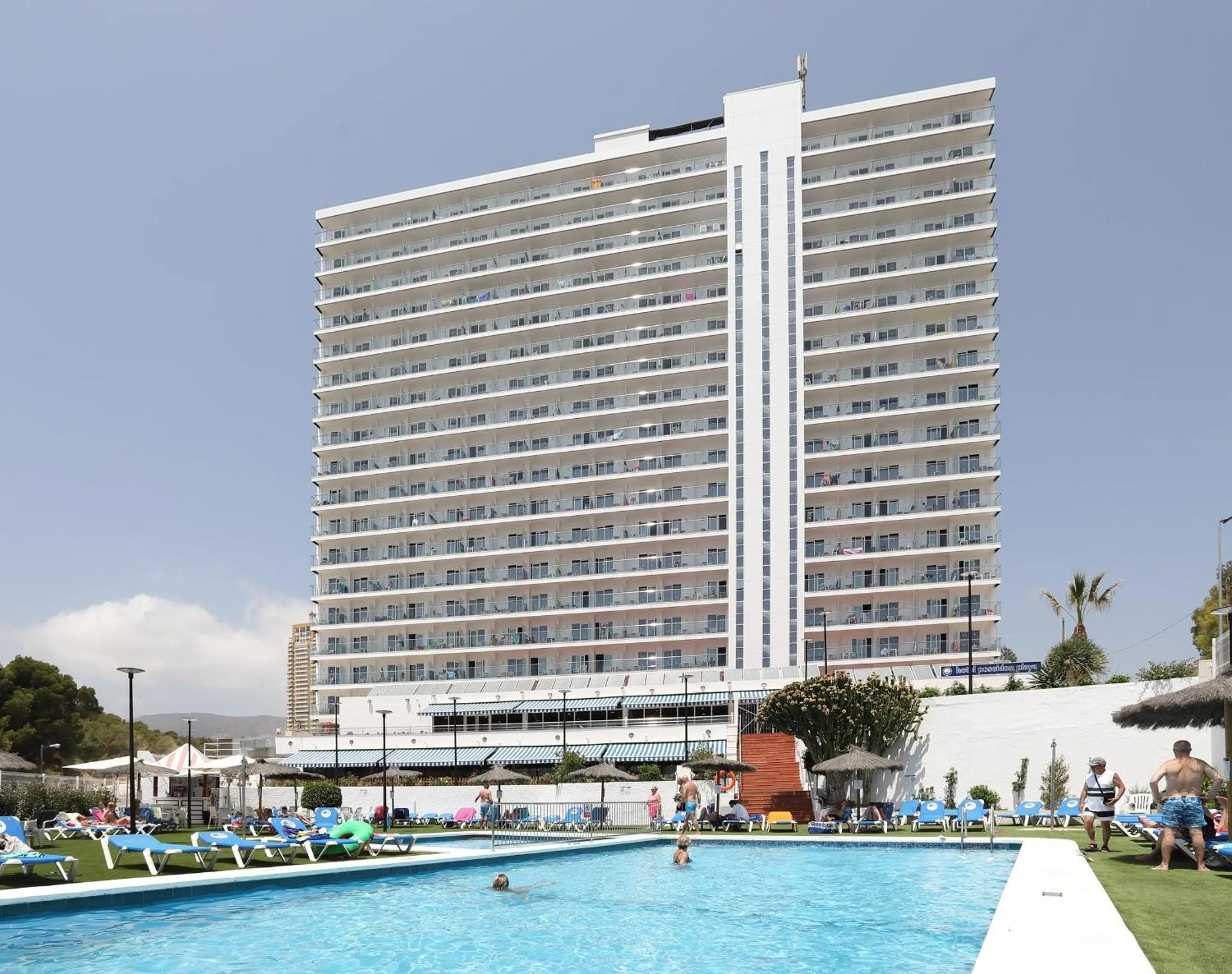 Swimming pool in Hotel Poseidon Playa