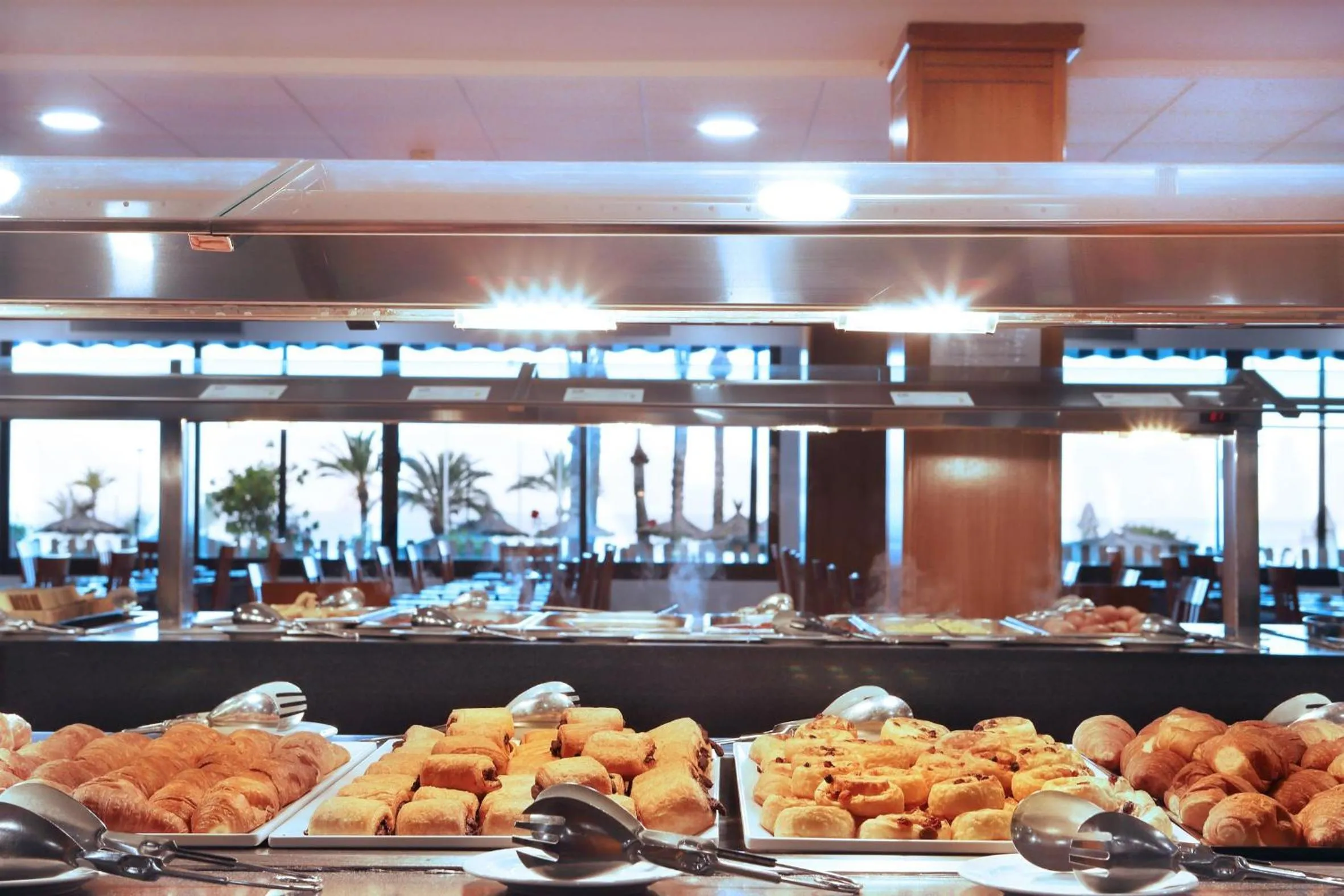 Restaurant/places to eat in Hotel Poseidon Playa