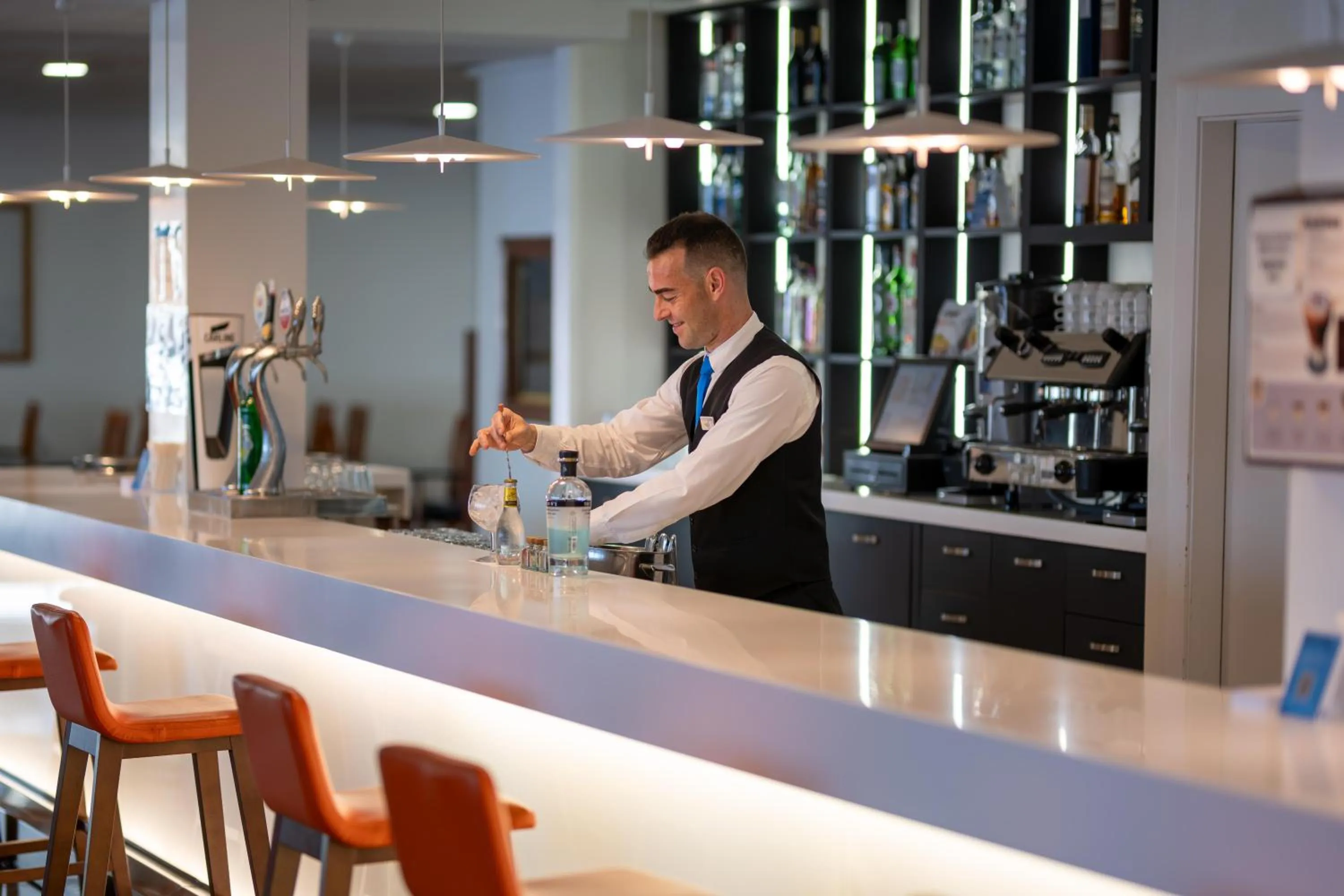 Lounge or bar in Hotel Poseidon Playa