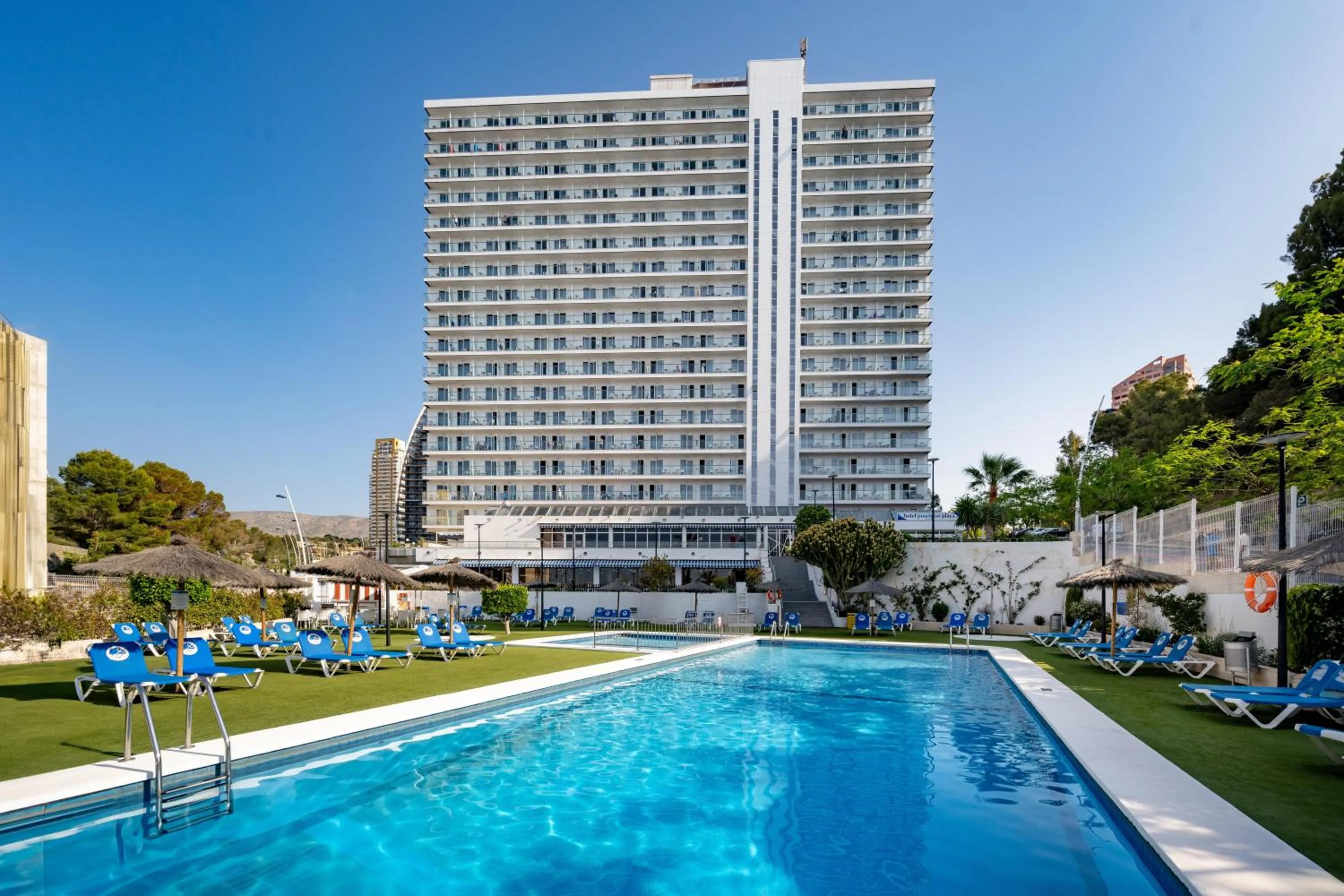 Property building in Hotel Poseidon Playa