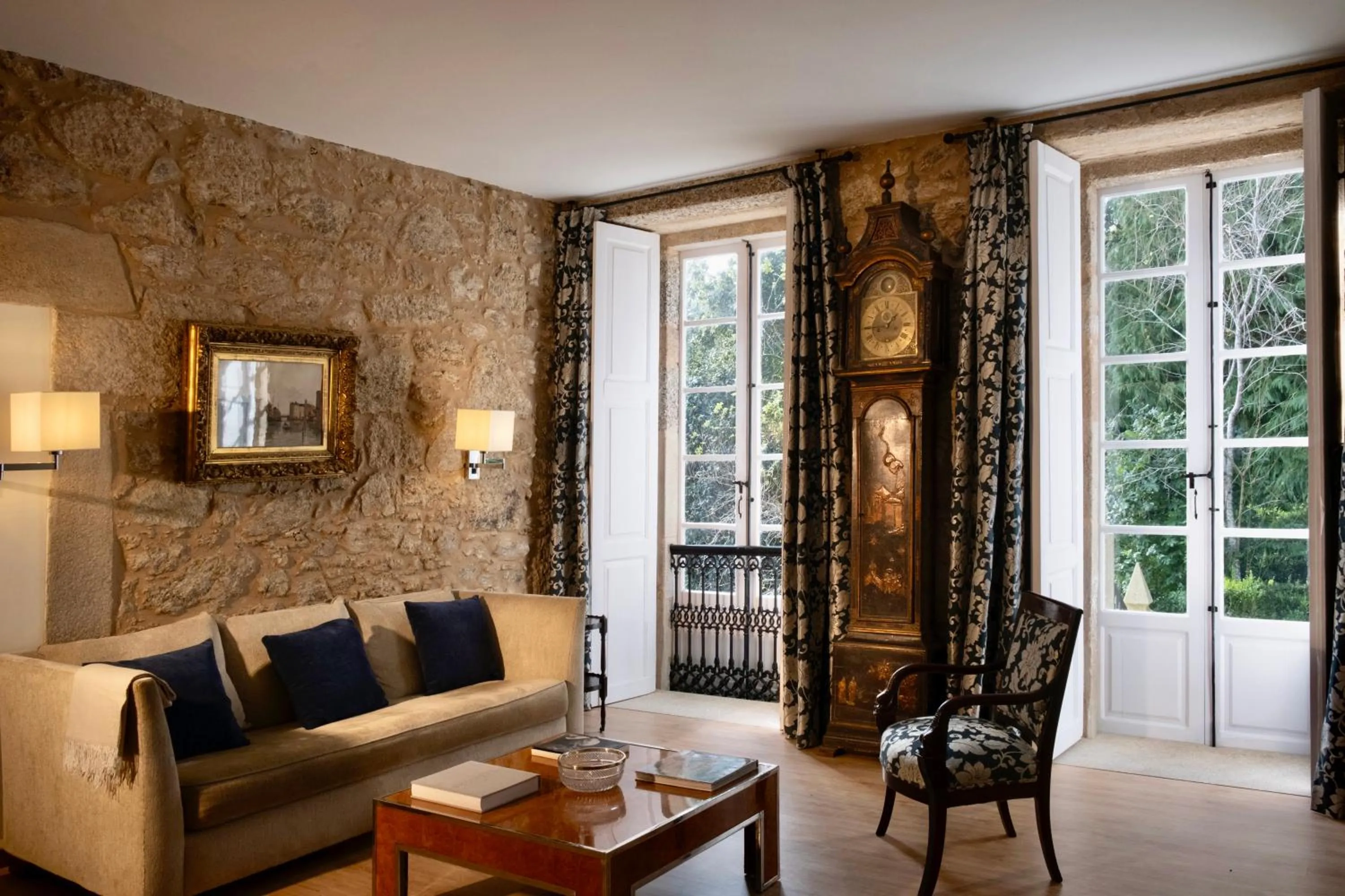 Communal lounge/ TV room in Hotel Pazo de Bieite