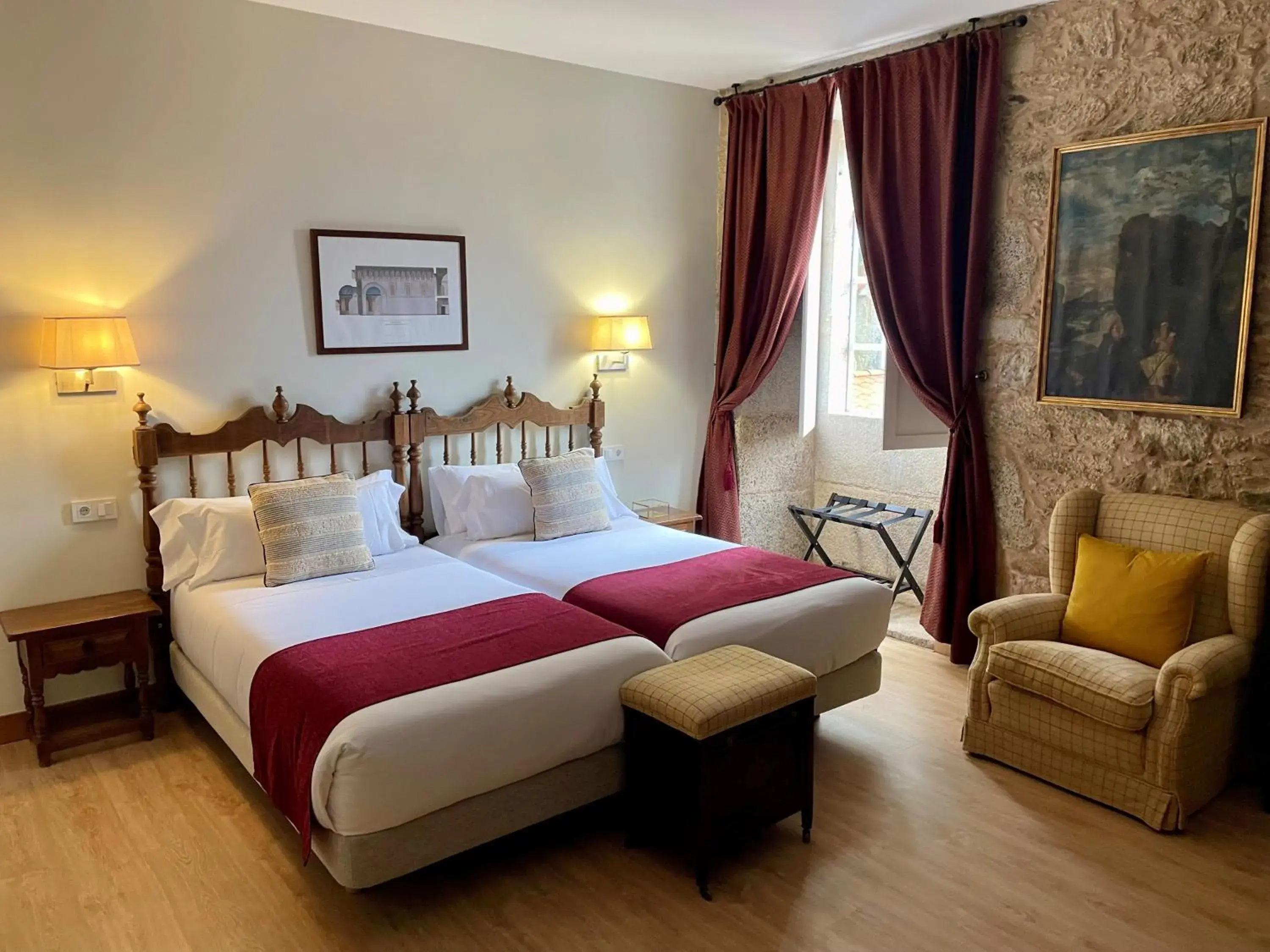 Superior Double Room - single occupancy in Hotel Pazo de Bieite Superior Double Room - single occupancy in Hotel Pazo de Bieite