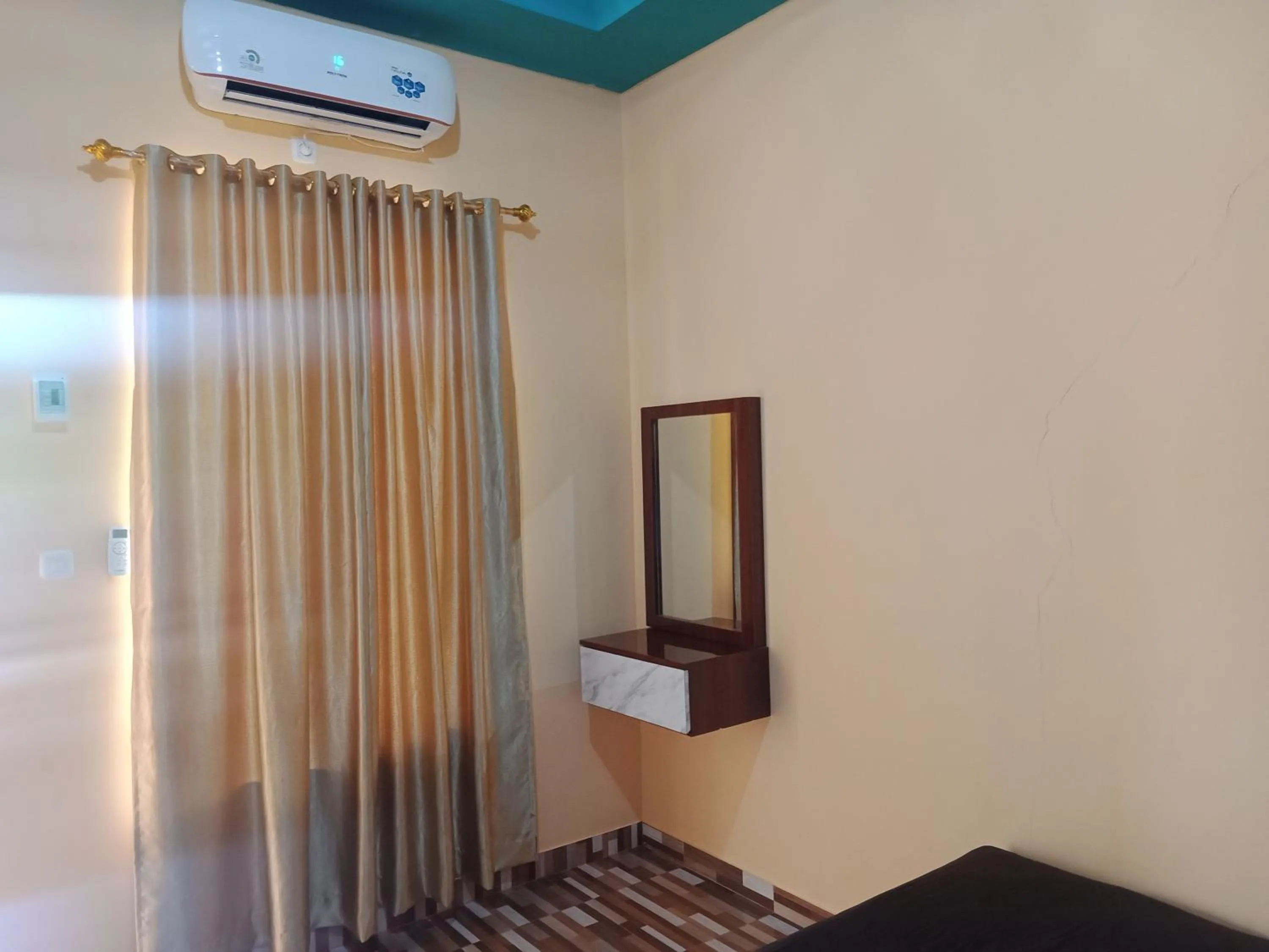 air conditioner in An Nur Homestay Bira Beach
