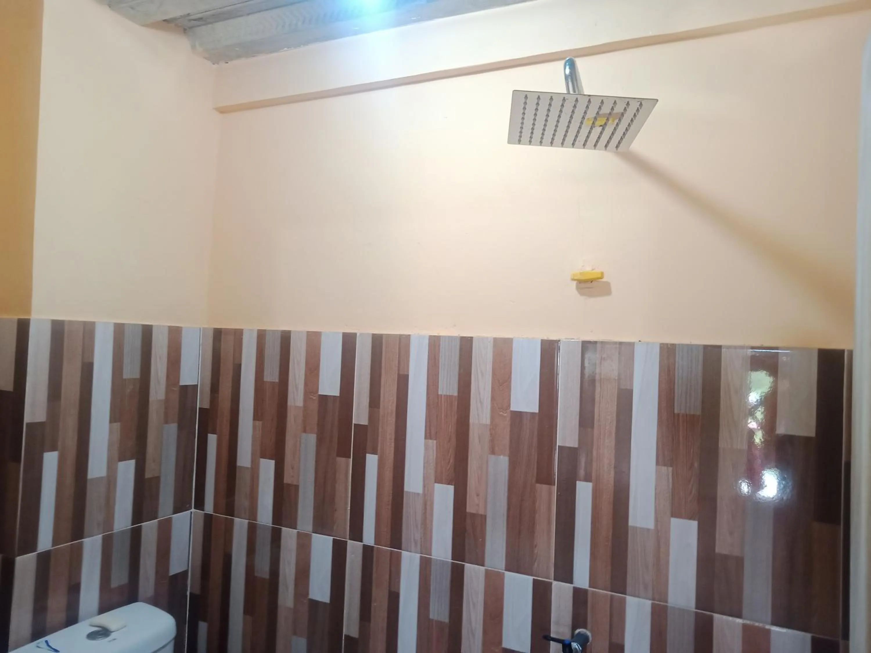 Shower in An Nur Homestay Bira Beach
