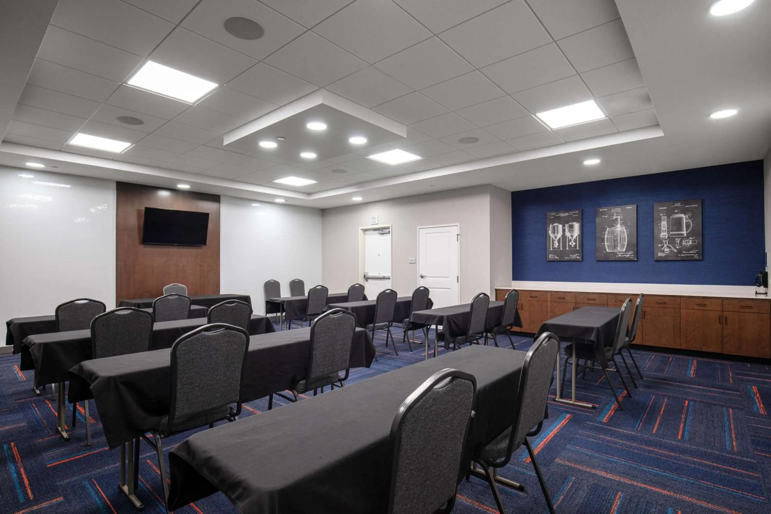 Meeting/conference room in Hampton Inn Green Bay Stadium, Wi