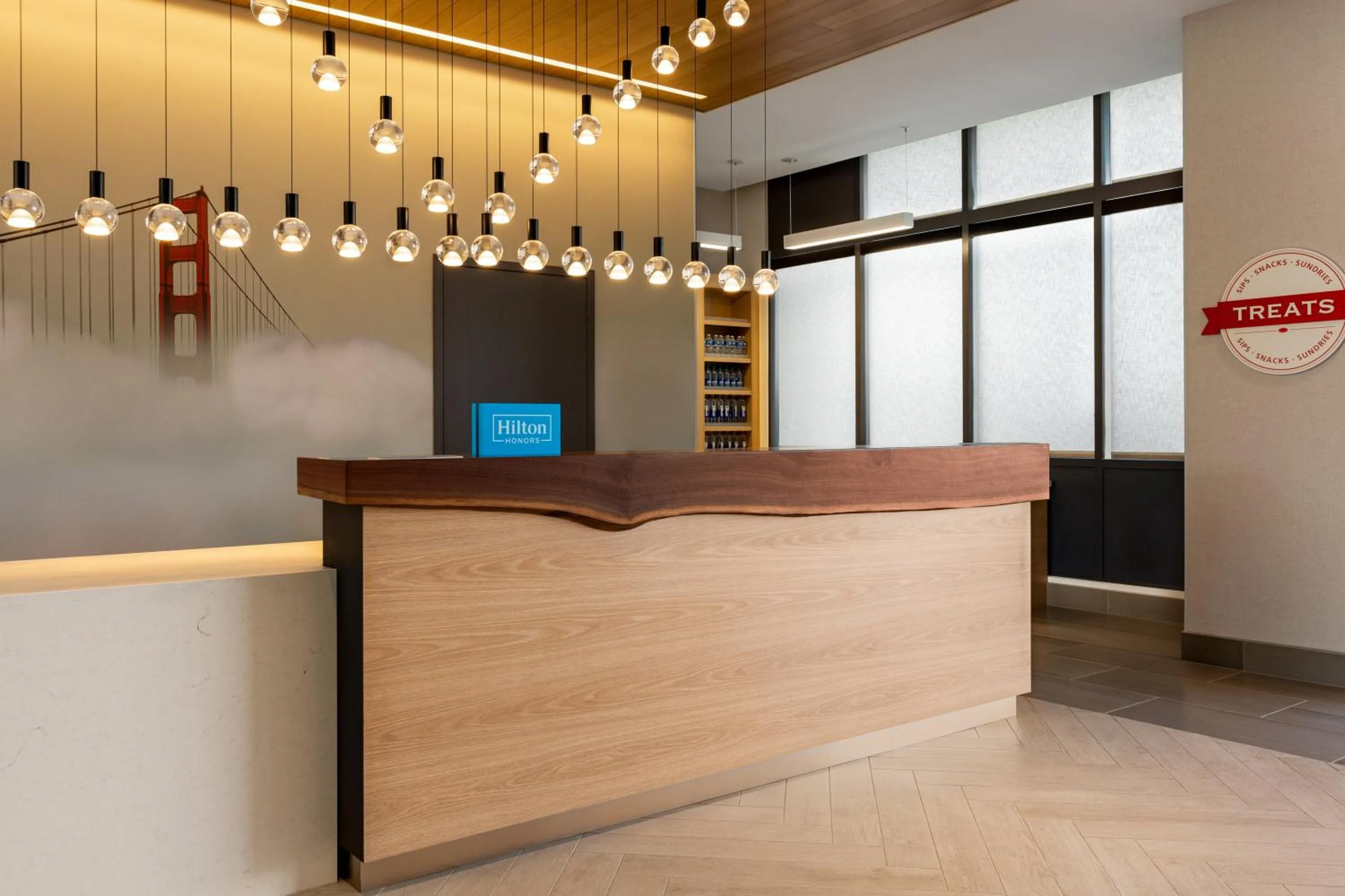 Lobby or reception in Hampton Inn & Suites San Mateo-San Francisco Airport
