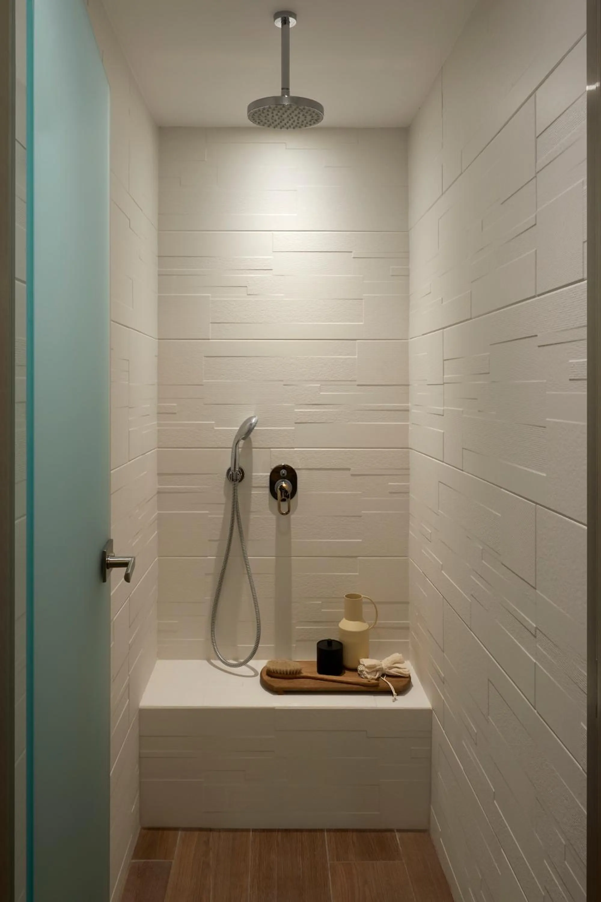 Shower in Poesia Suites