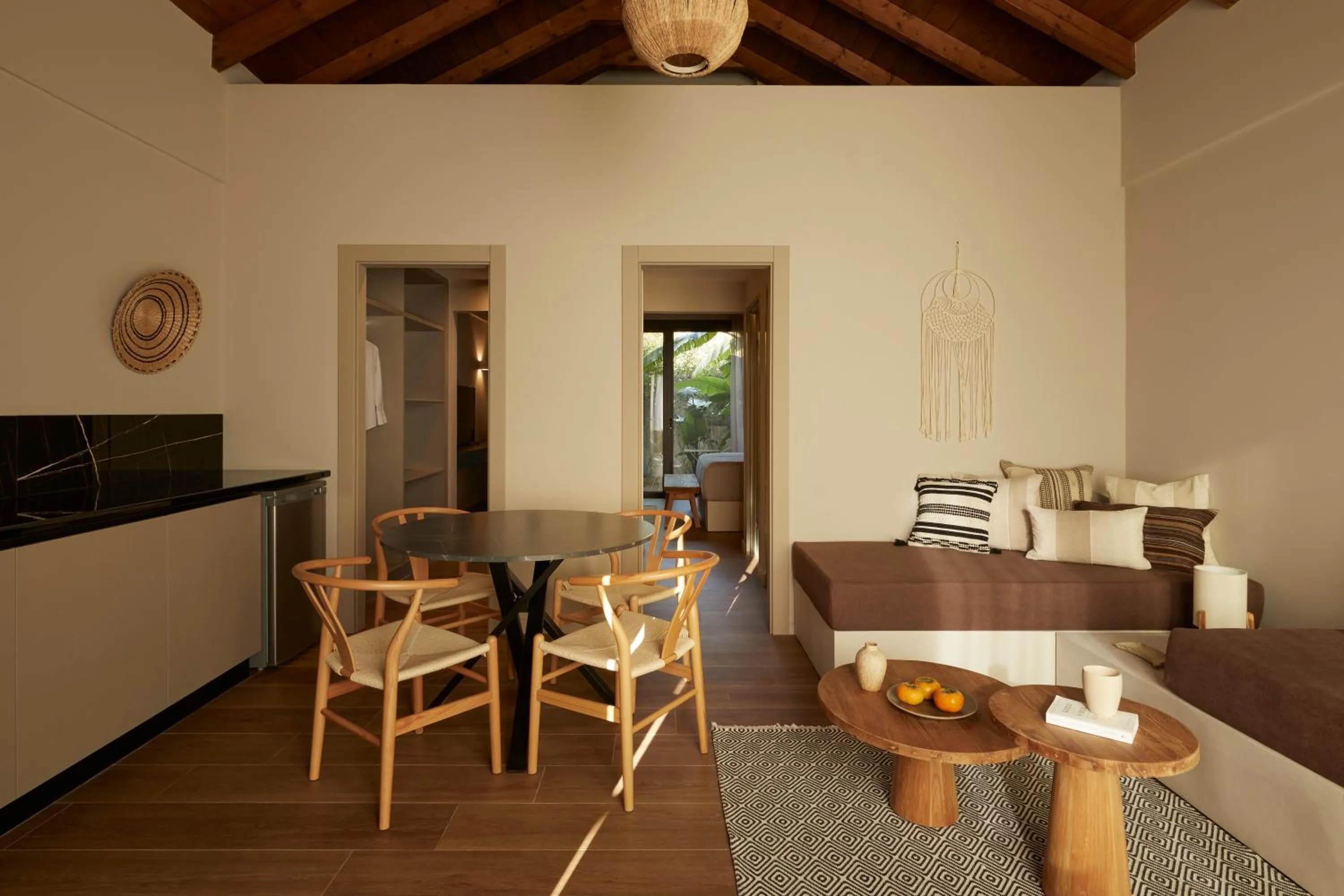 Dining area in Poesia Suites