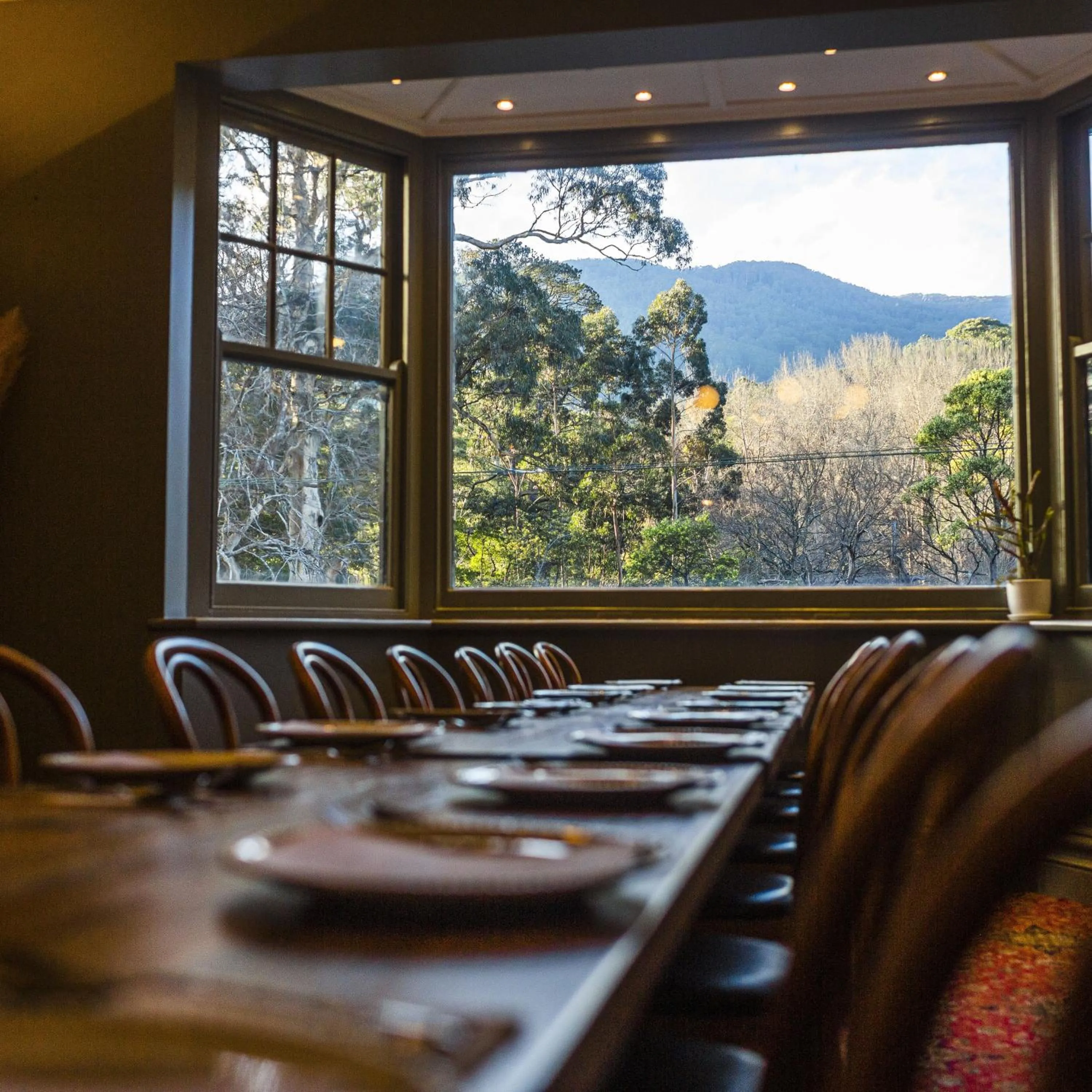 Alpine Hotel, Eat Drink Sleep