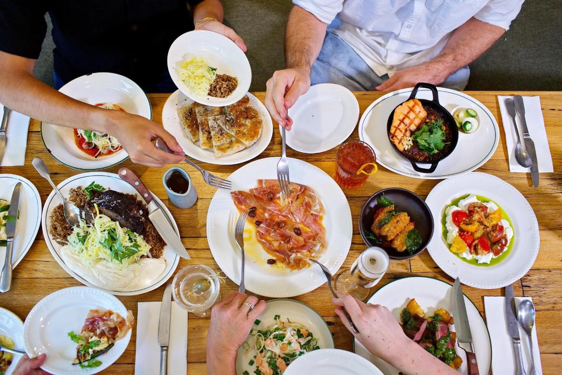 Restaurant/places to eat in Alpine Hotel, Eat Drink Sleep