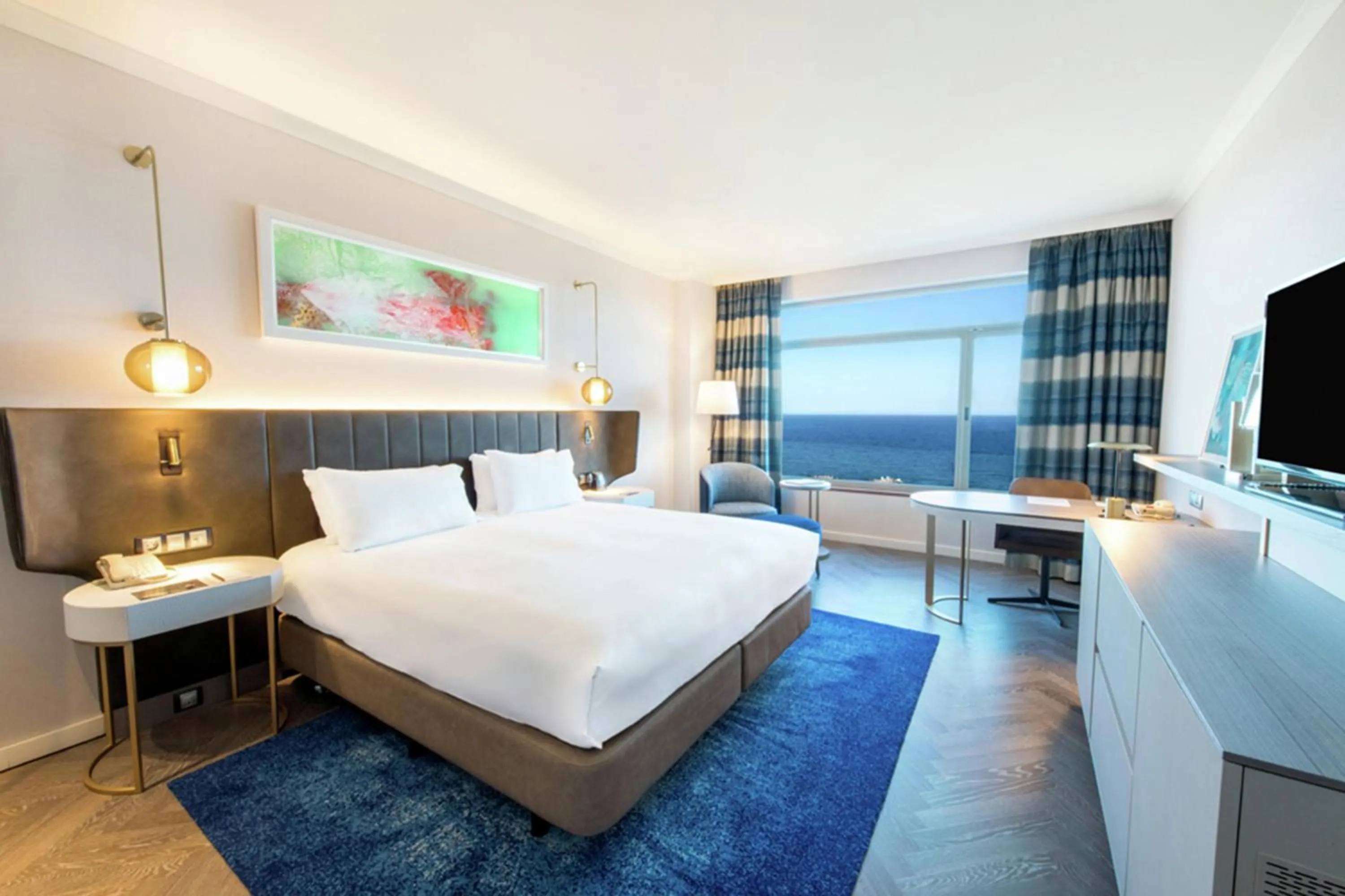 Bedroom, Bed in Hilton Diagonal Mar Barcelona