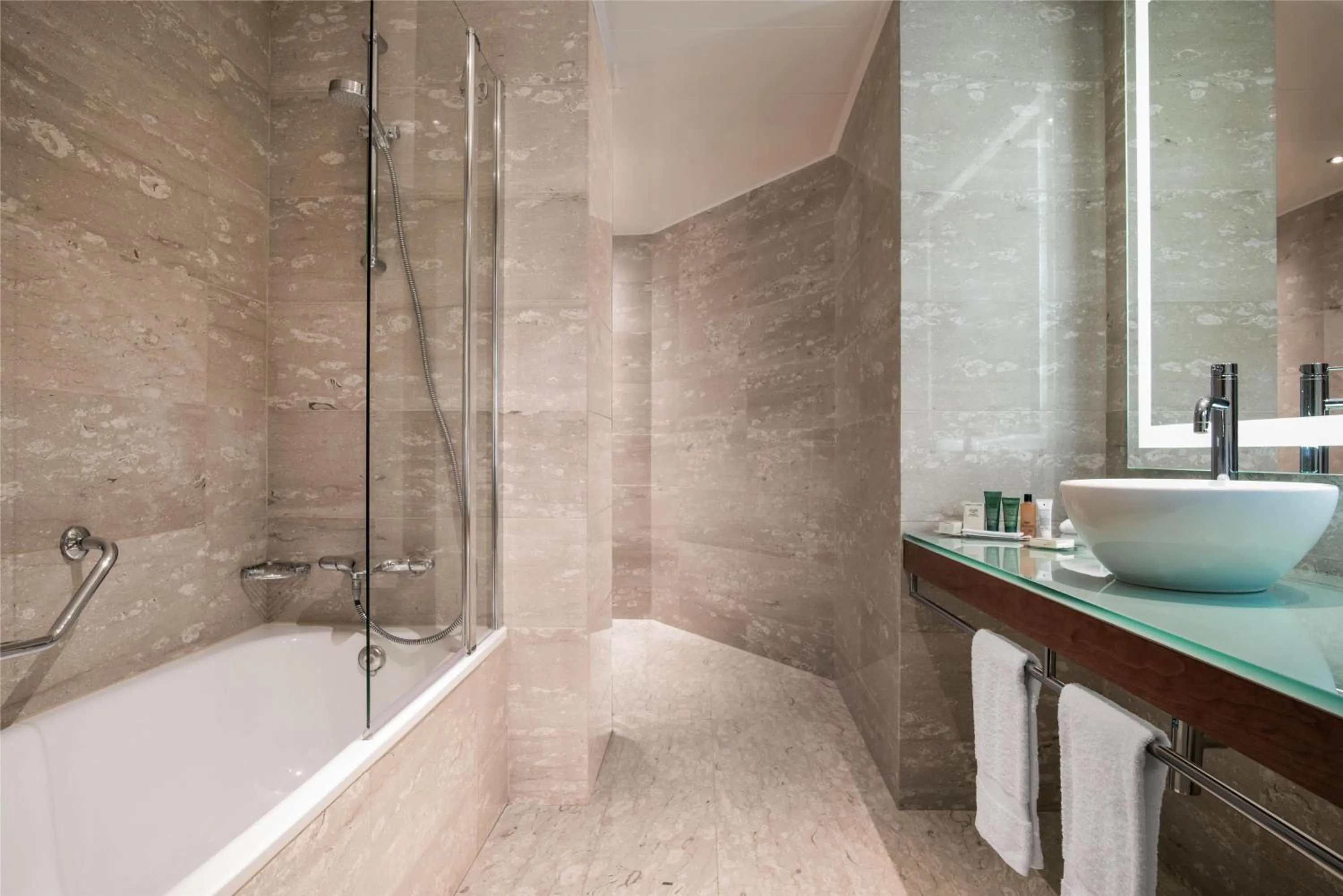 Bathroom in Hilton Diagonal Mar Barcelona