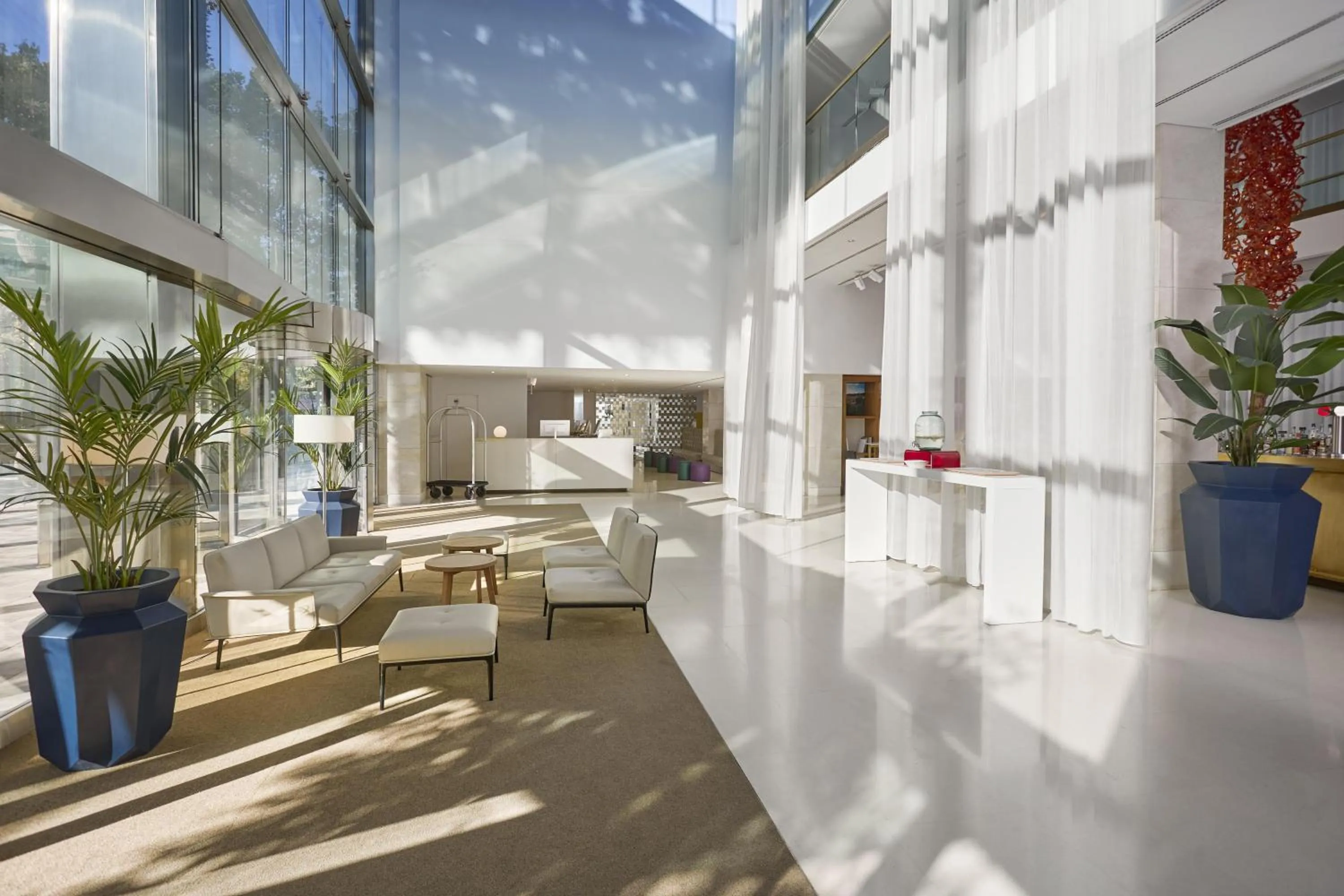 Lobby or reception in Hilton Barcelona