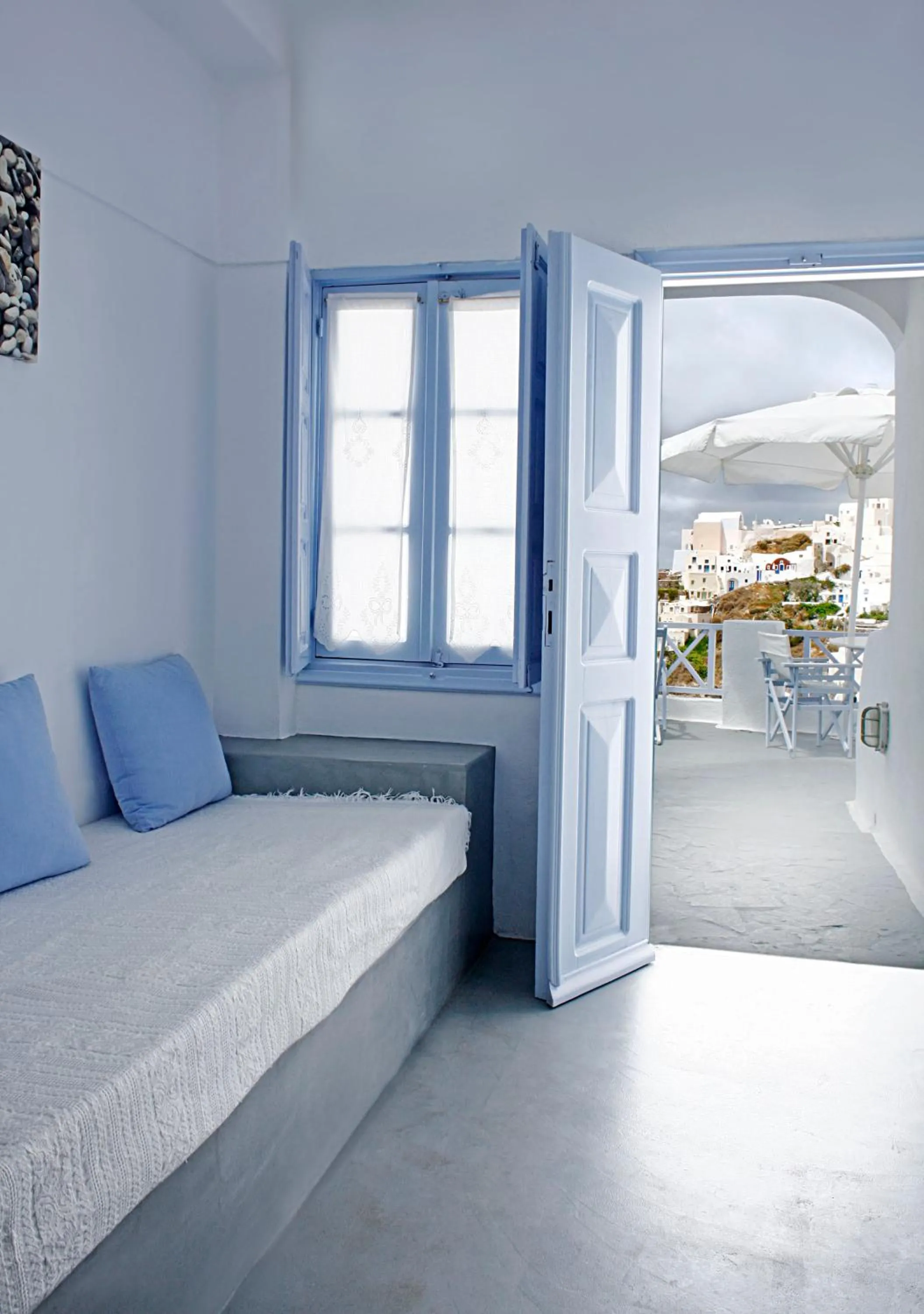 Day, Bed in Armeni Village