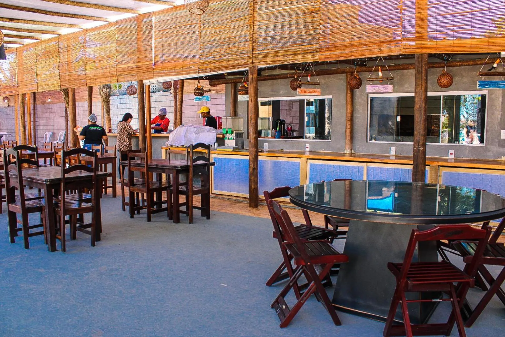 Restaurant/places to eat in Hotel Pousada Mahon Mar