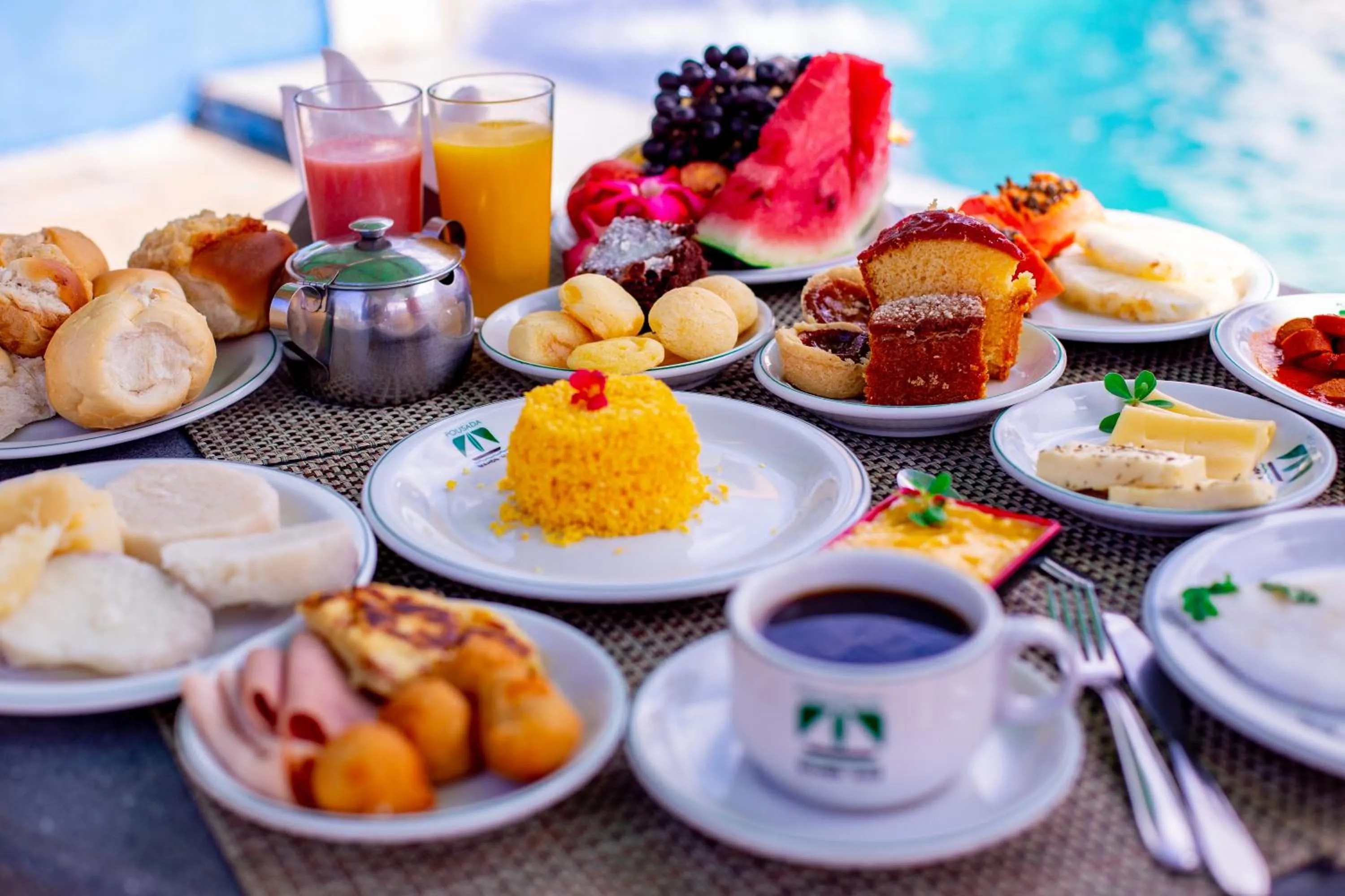 Restaurant/places to eat in Hotel Pousada Mahon Mar