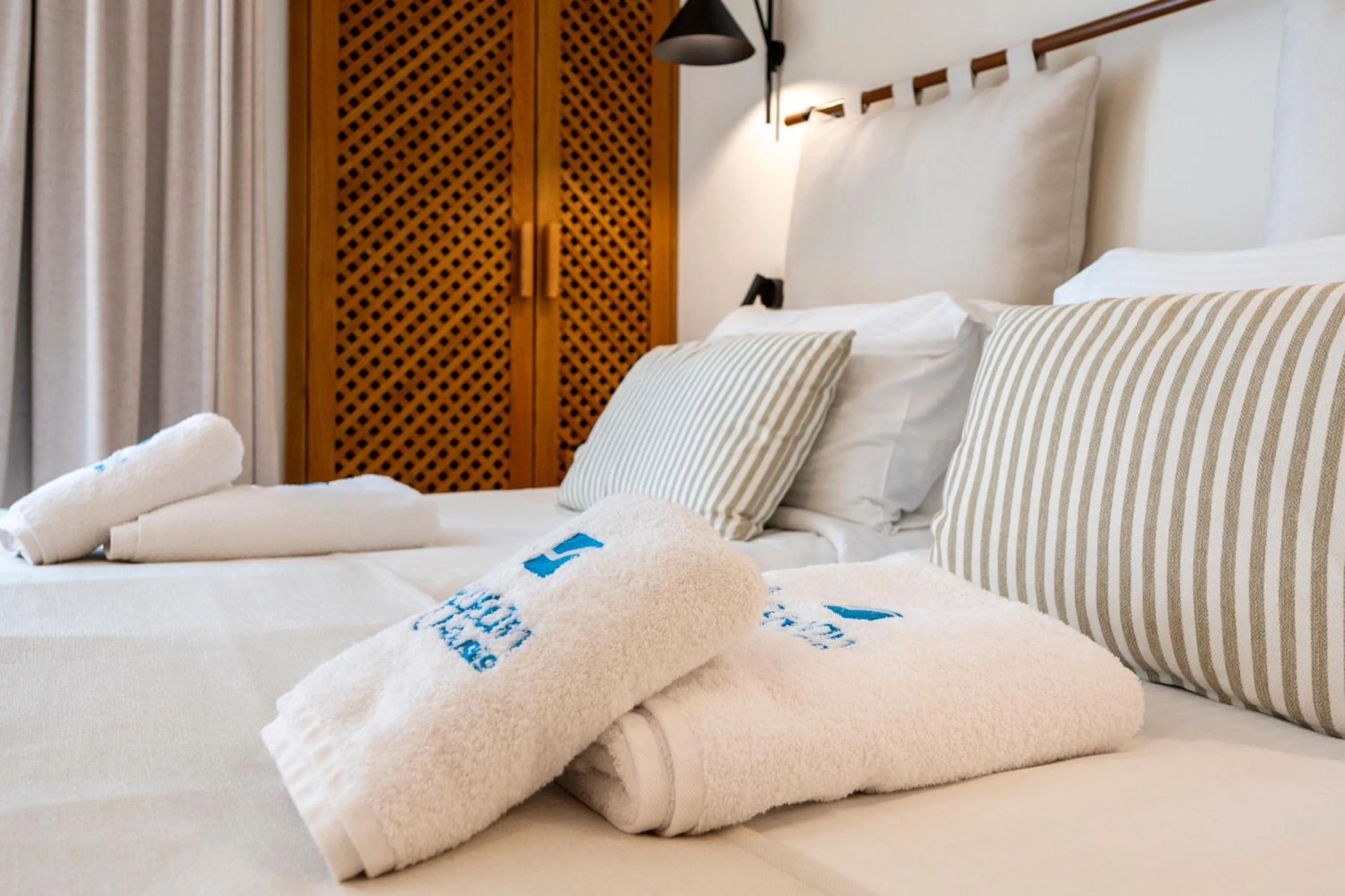 Bed in Aegean Houses