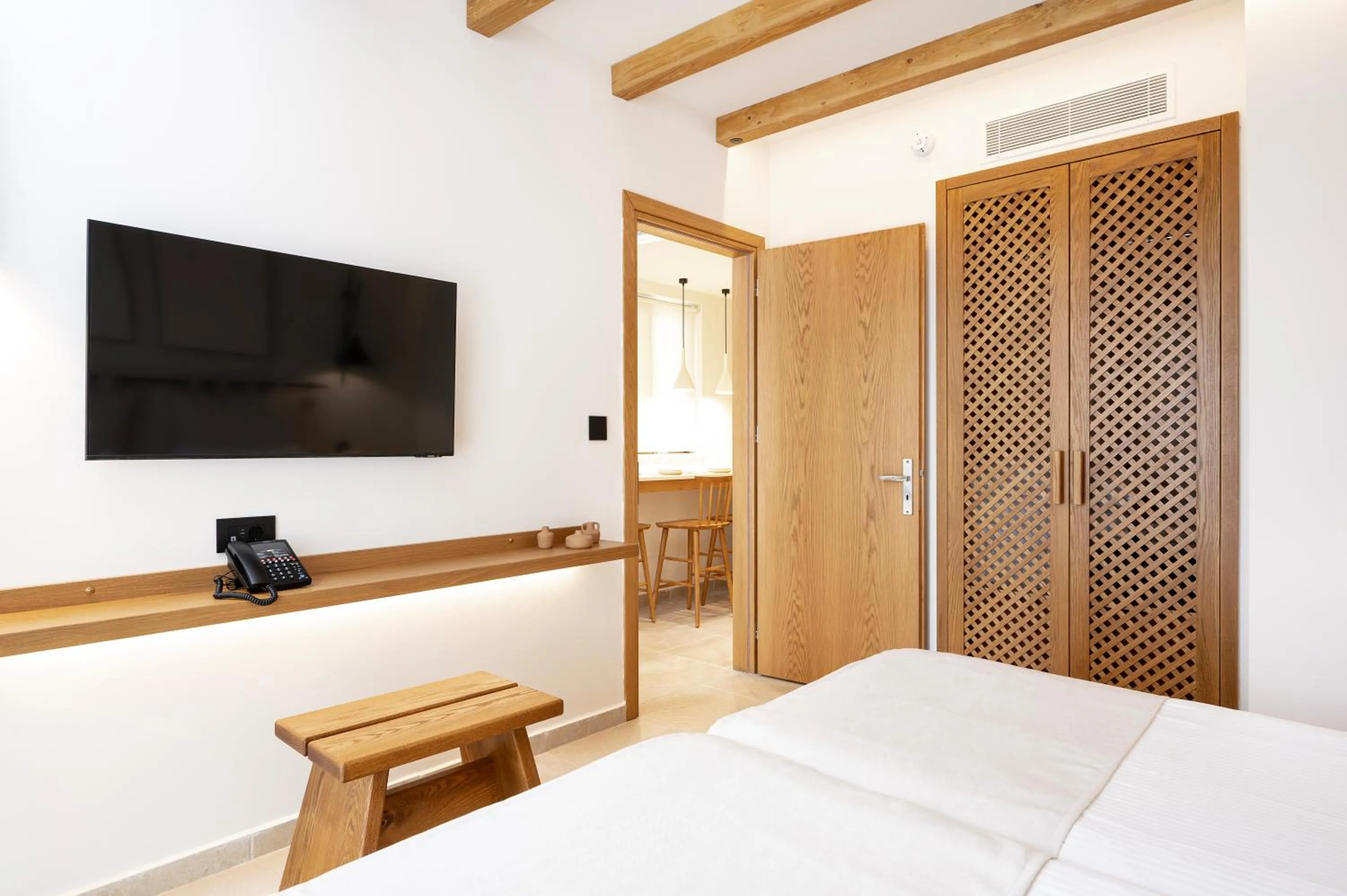 Bed in Aegean Houses