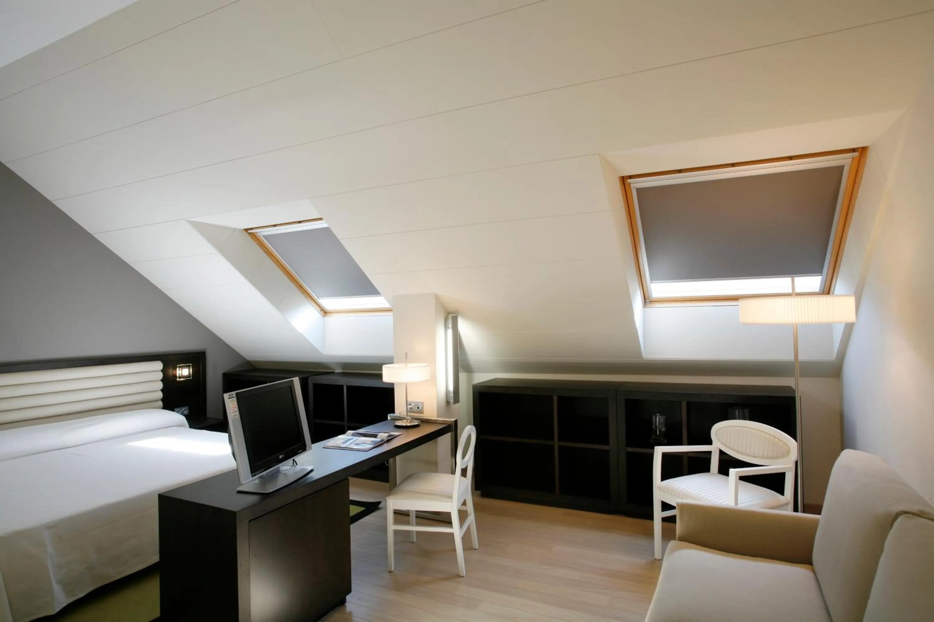 Photo of the whole room, Bed in Hotel Bienestar Moaña