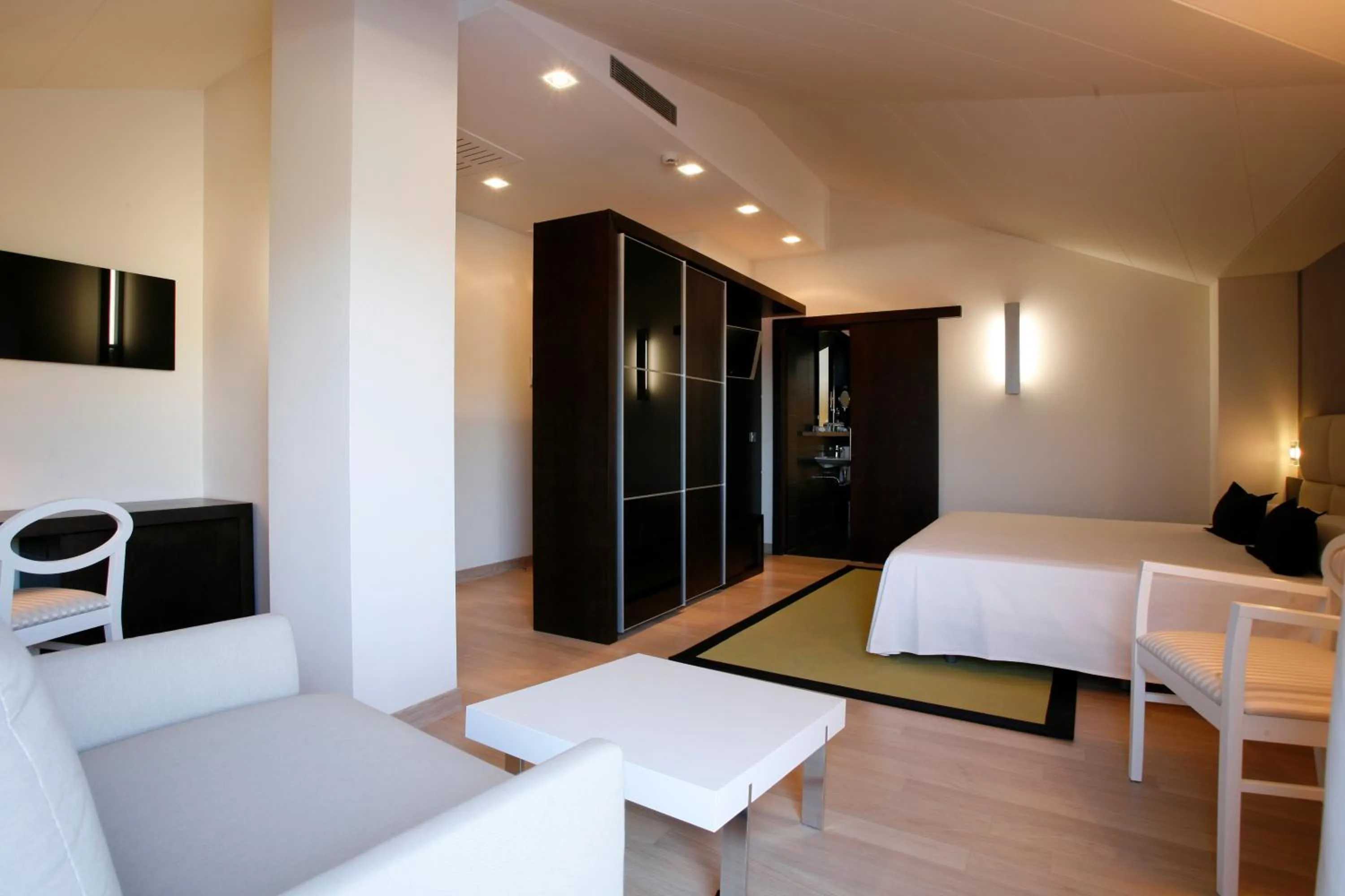 Photo of the whole room in Hotel Bienestar Moaña