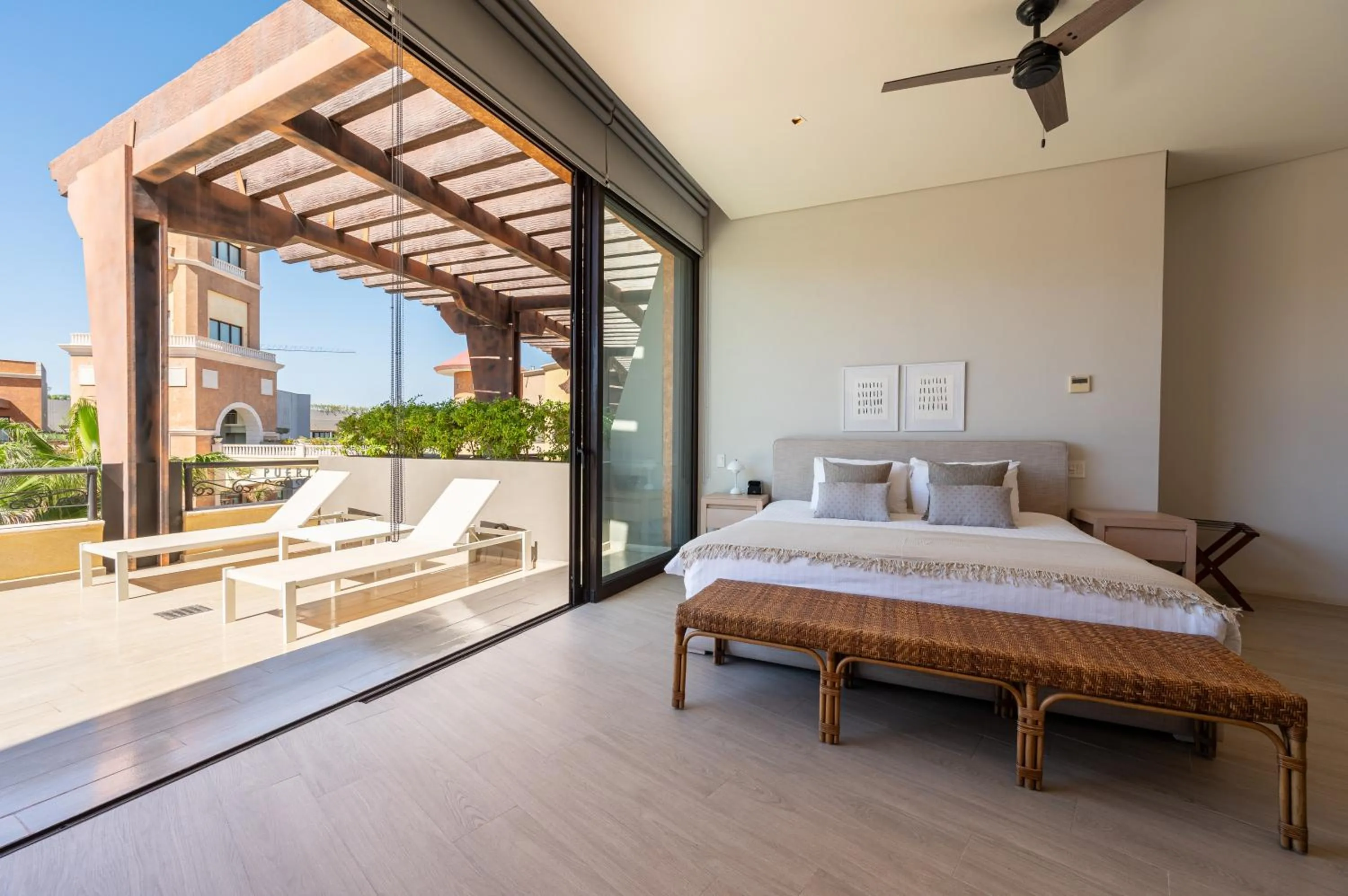 Bedroom, Bed in Paraiso Residences Marina Cabo by Capitalia