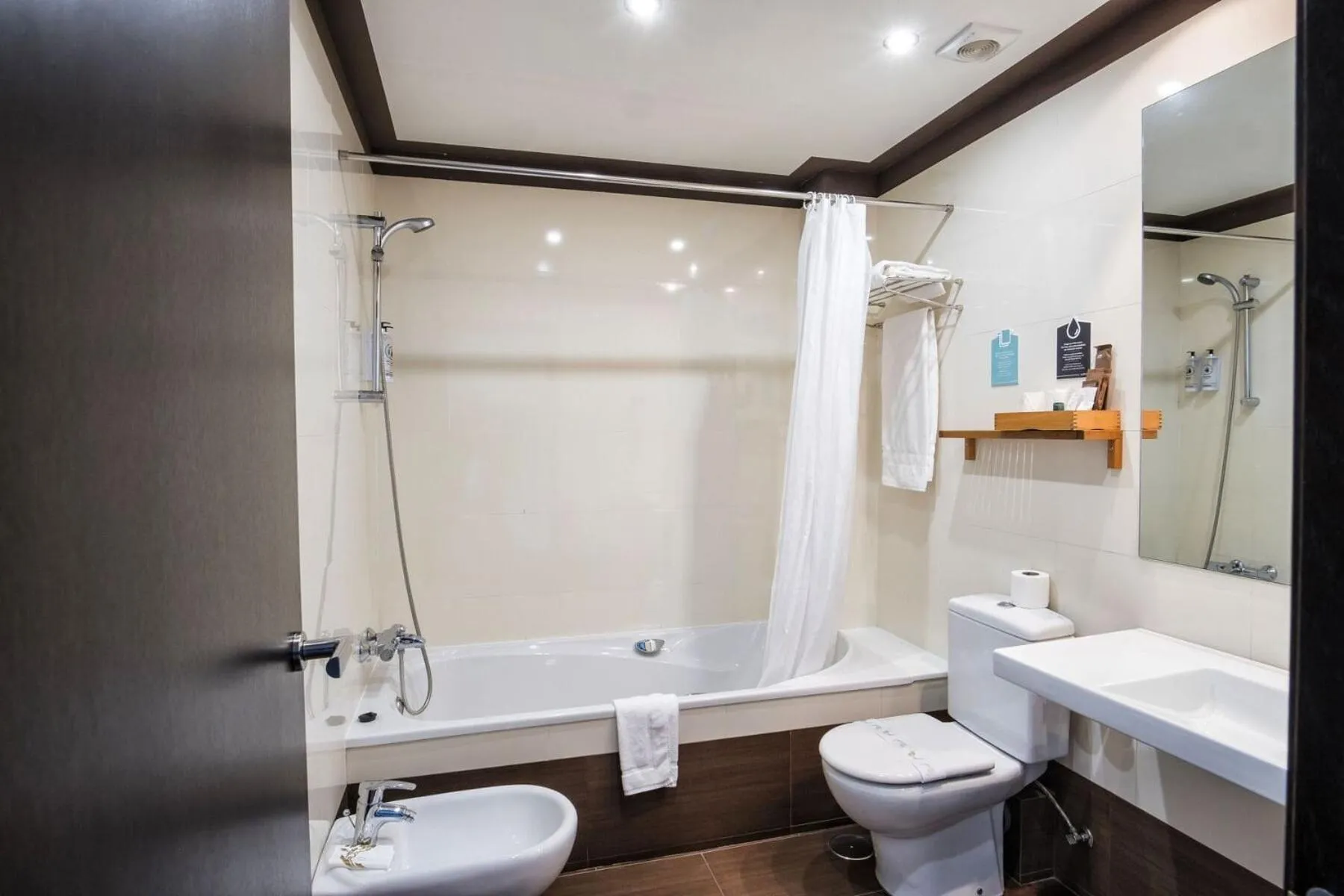 Bathroom in Hotel Alda Carril