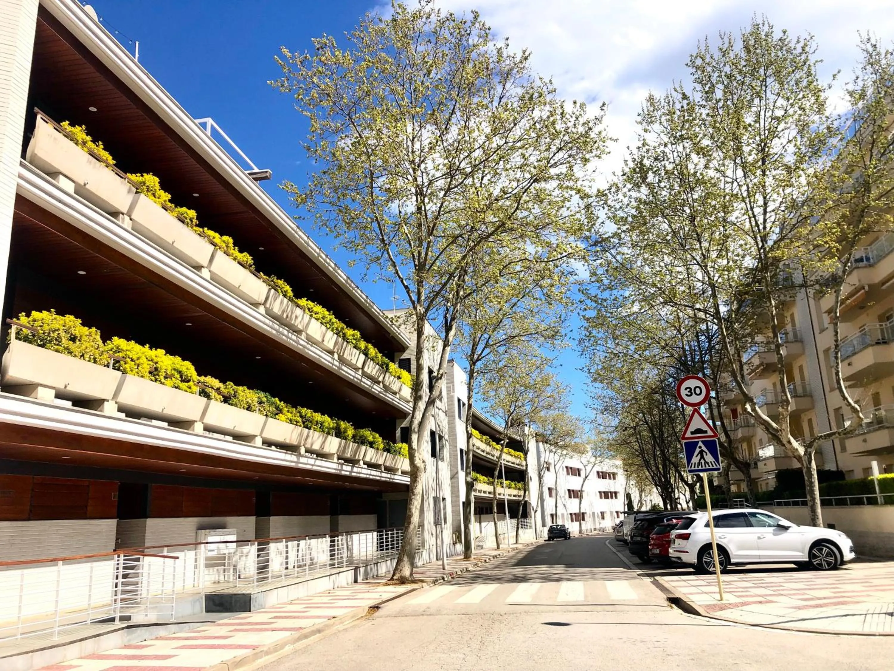 Property building in Mar i Llum