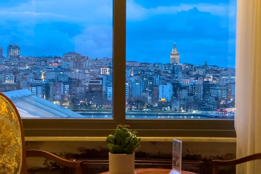 Seating area in The Haliç Bosphorus Hotel